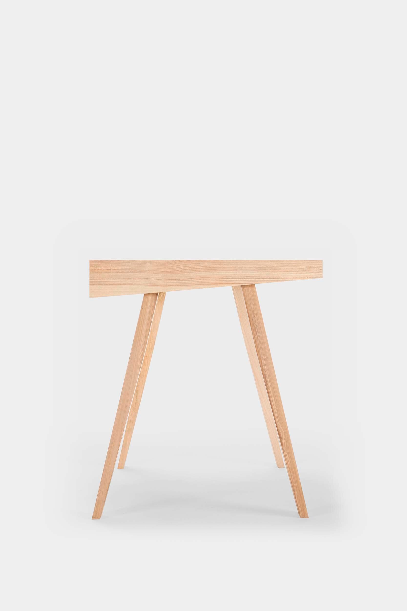 4.9 Desk in Natural Ash 1 Drawer