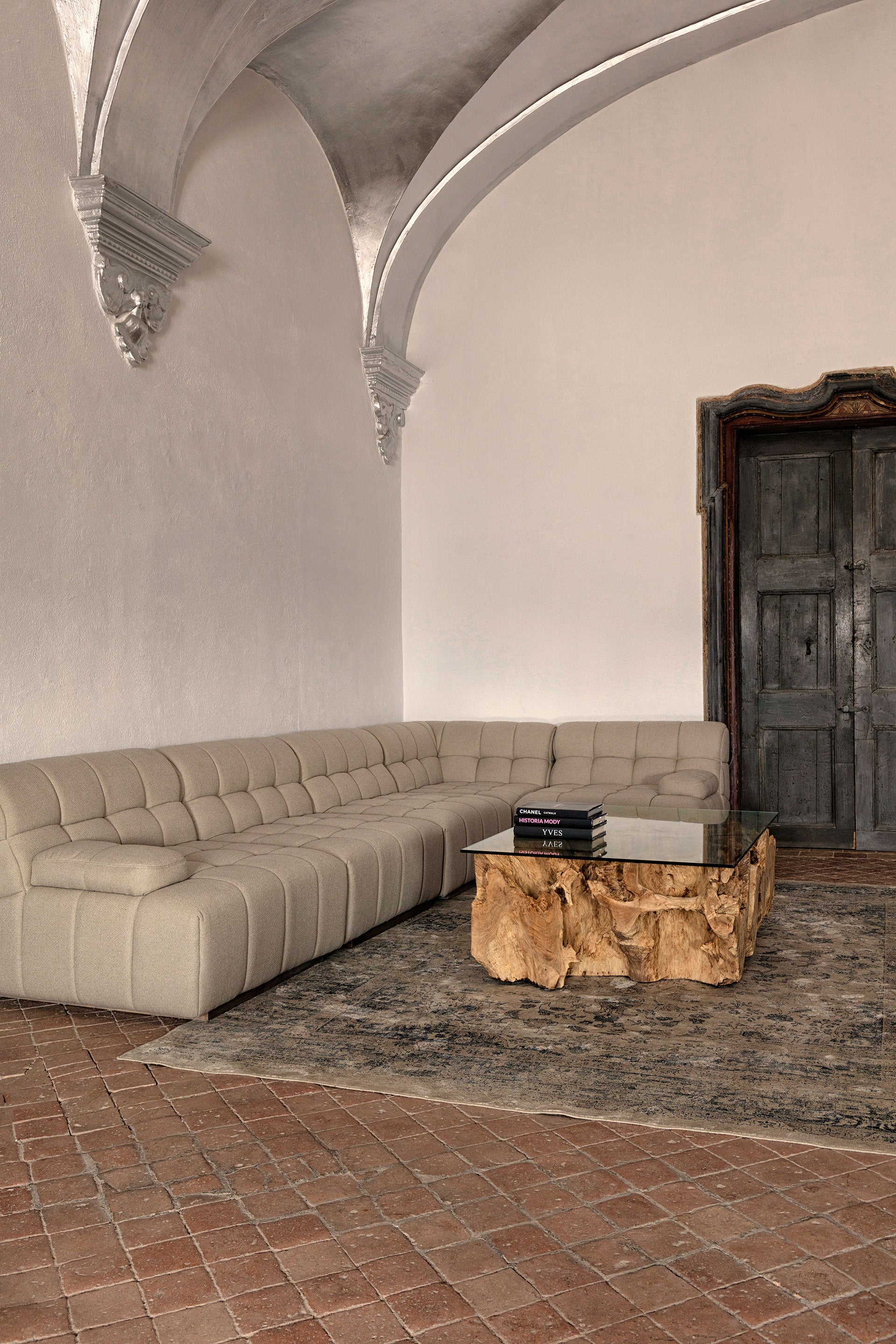WAARY COFFEE TABLE