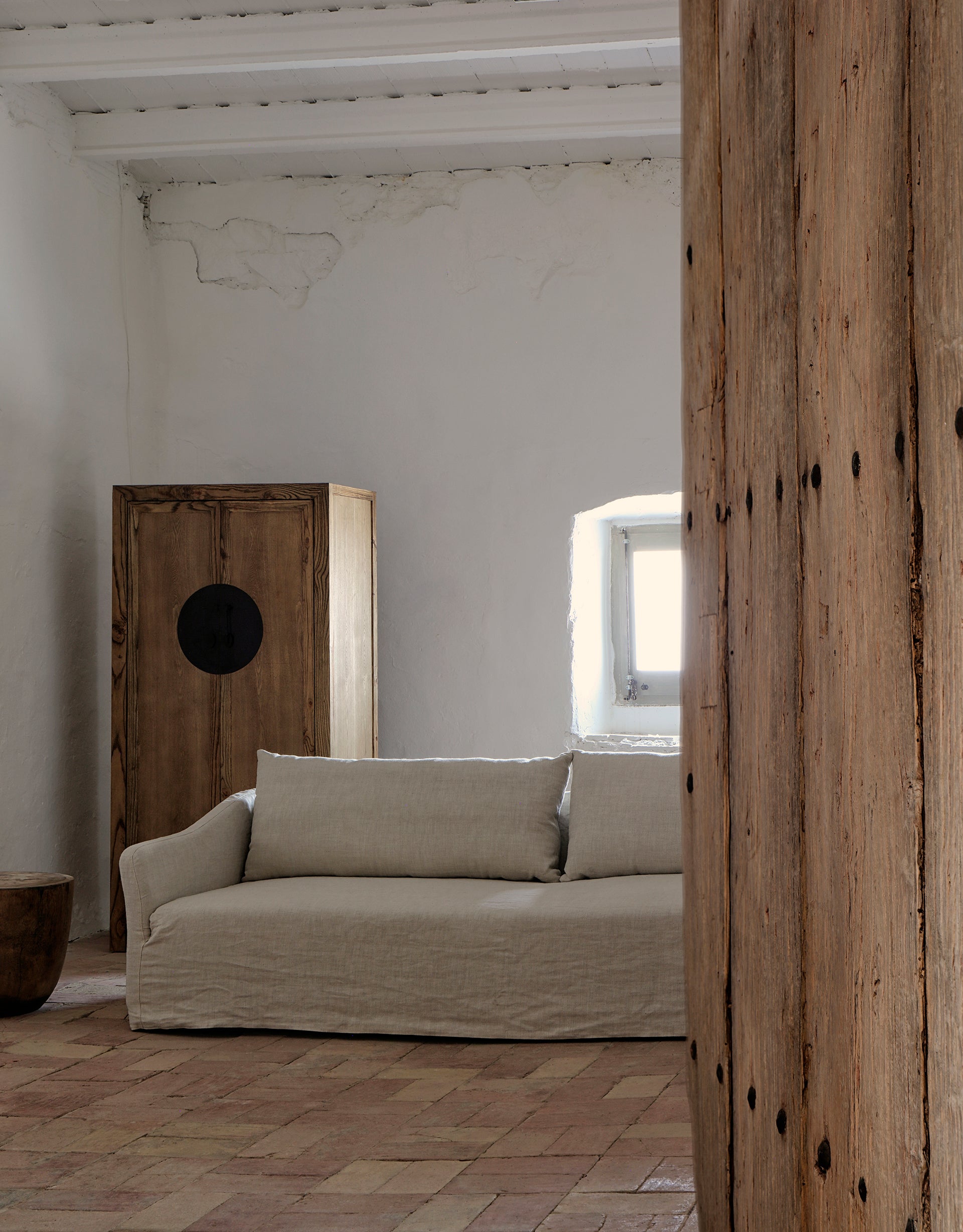 CHITSA SIDE TABLE