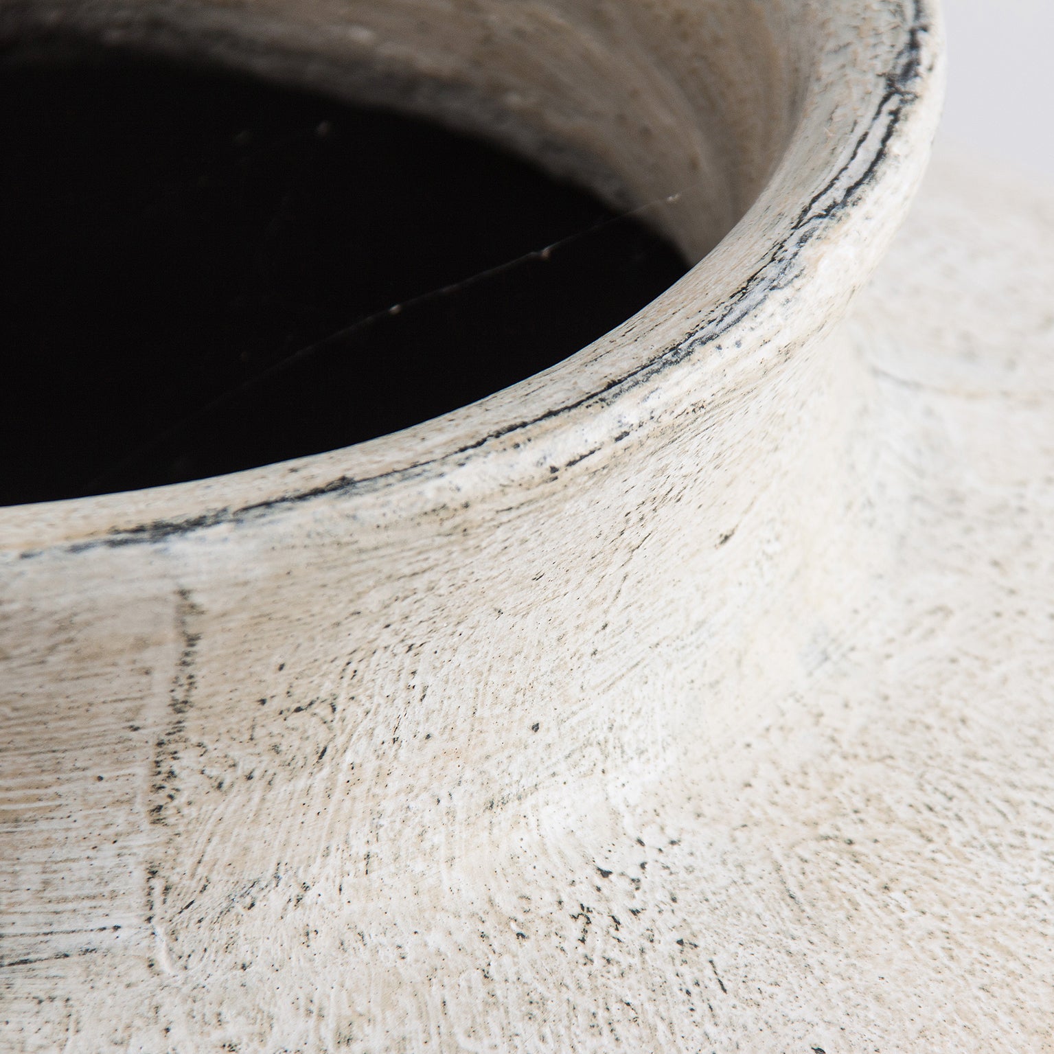 Artemisa Contemporary Amphora Vase - Off-White Terracotta