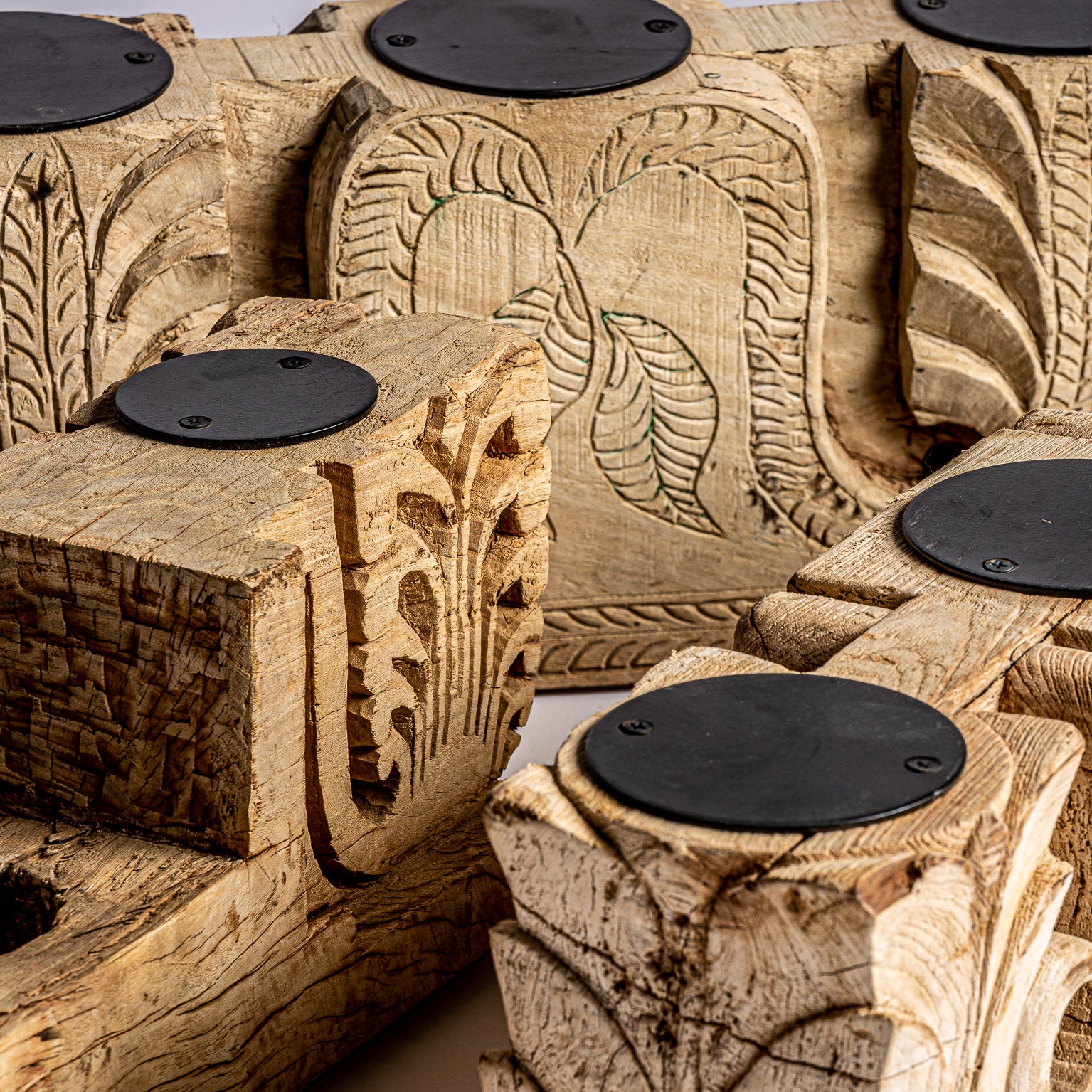 LJUSEN Carved Teak Candle Holder
