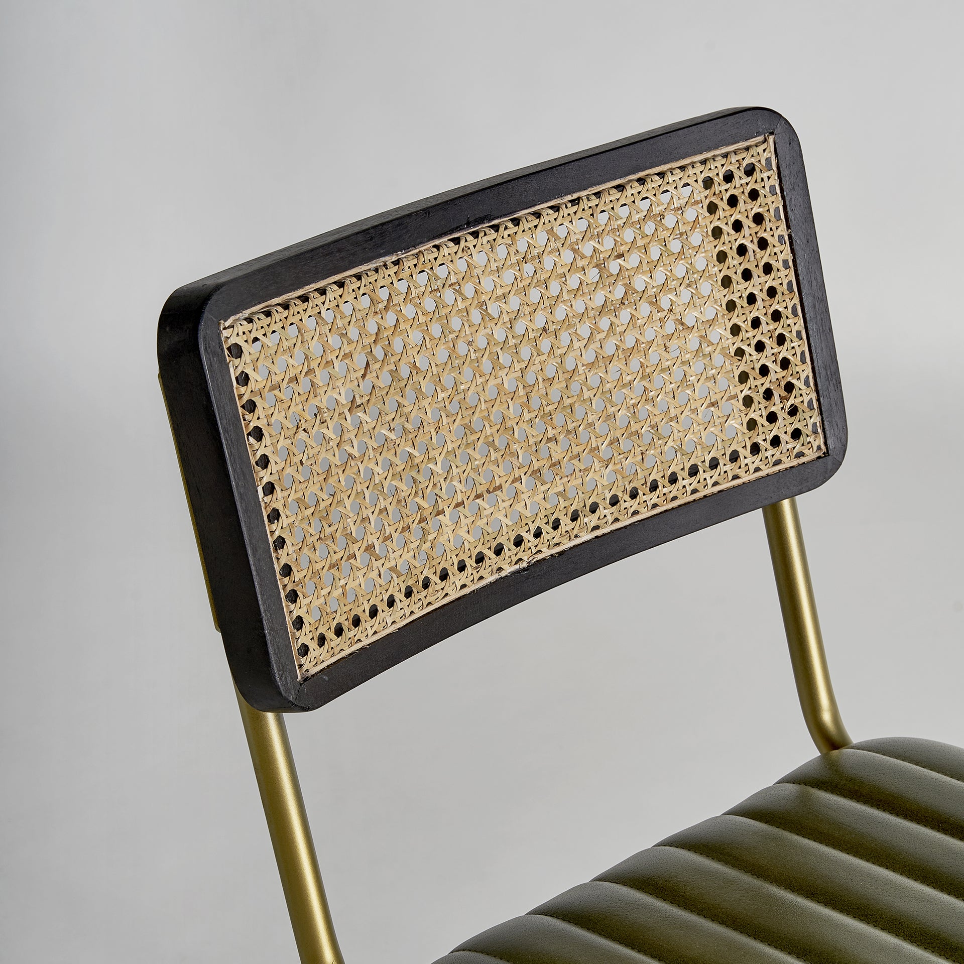 ALMSTOCK CHAIR