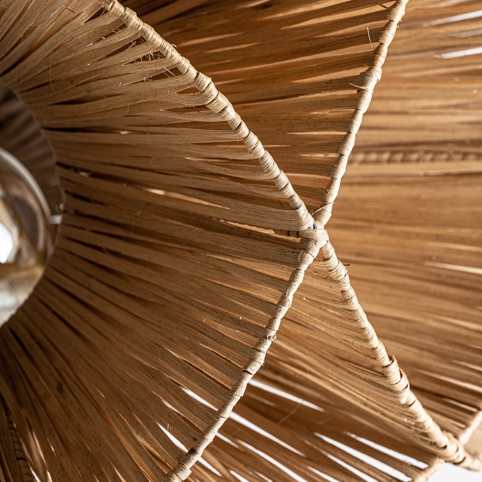 Ljuskrona Rattan Ceiling Lamp