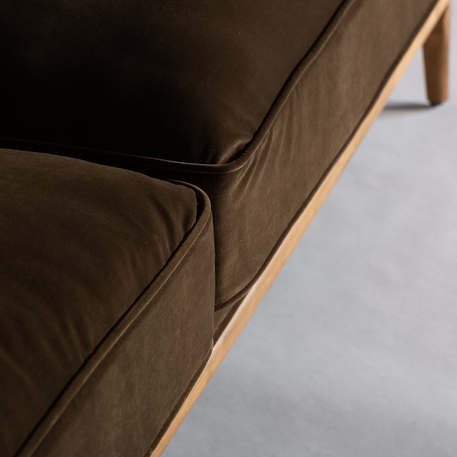 VELBURG SOFA