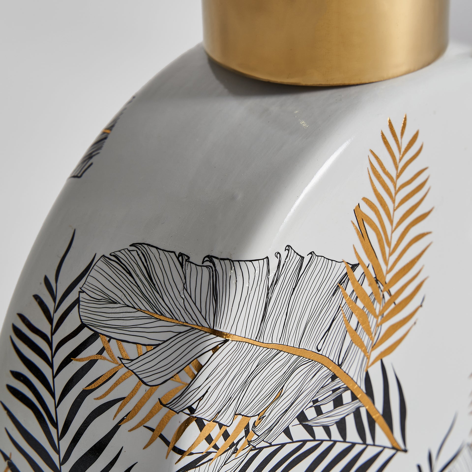 UXUE VASE