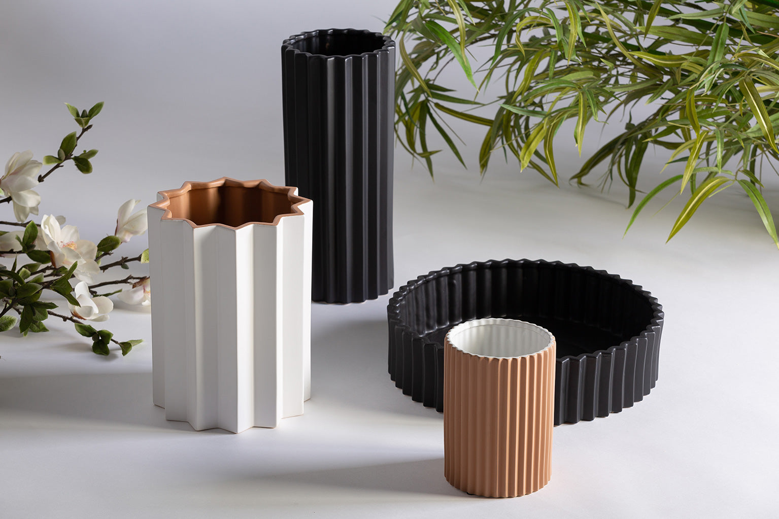PLISSÉ STONE VASE