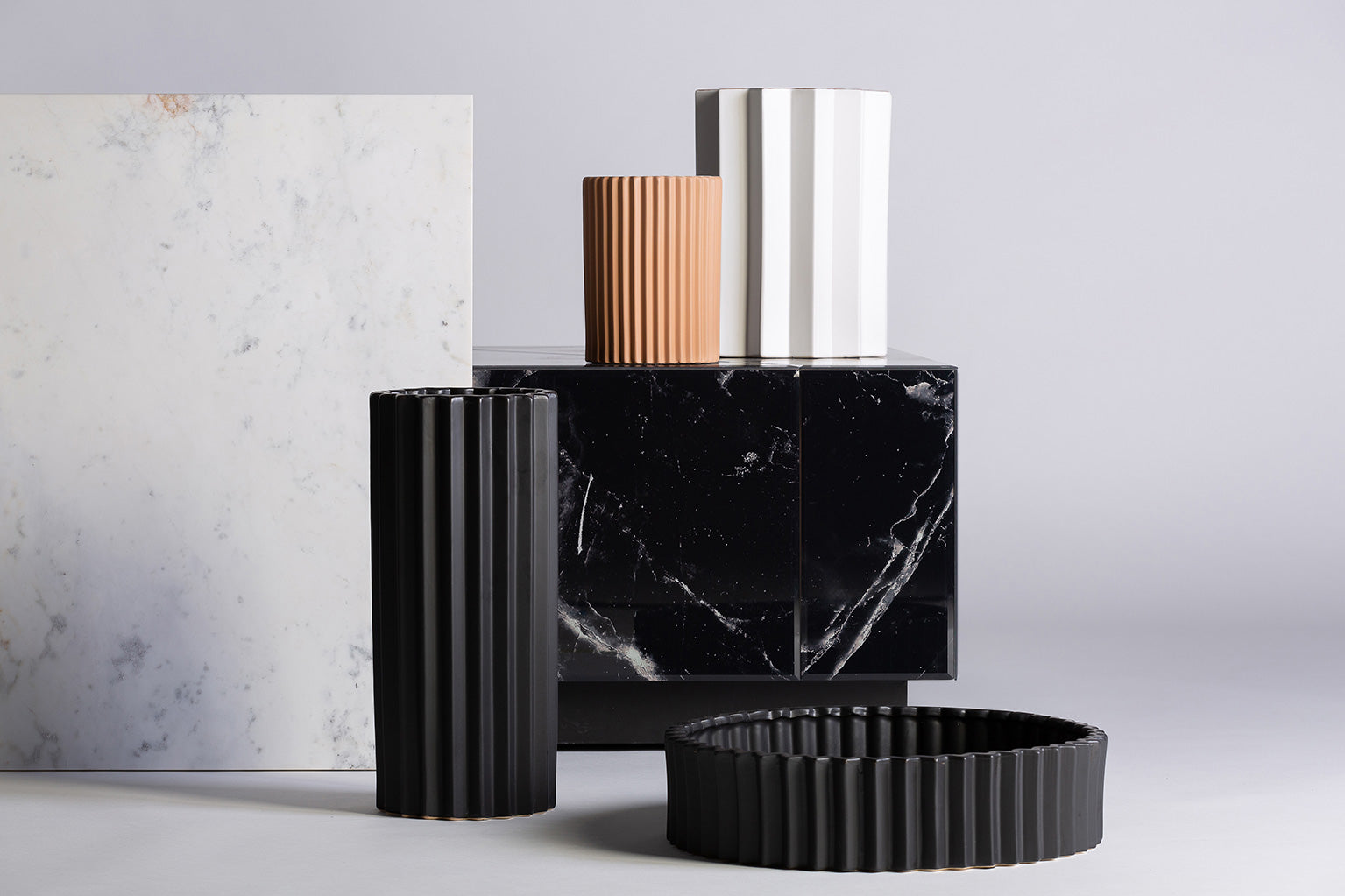 PLISSÉ STONE VASE