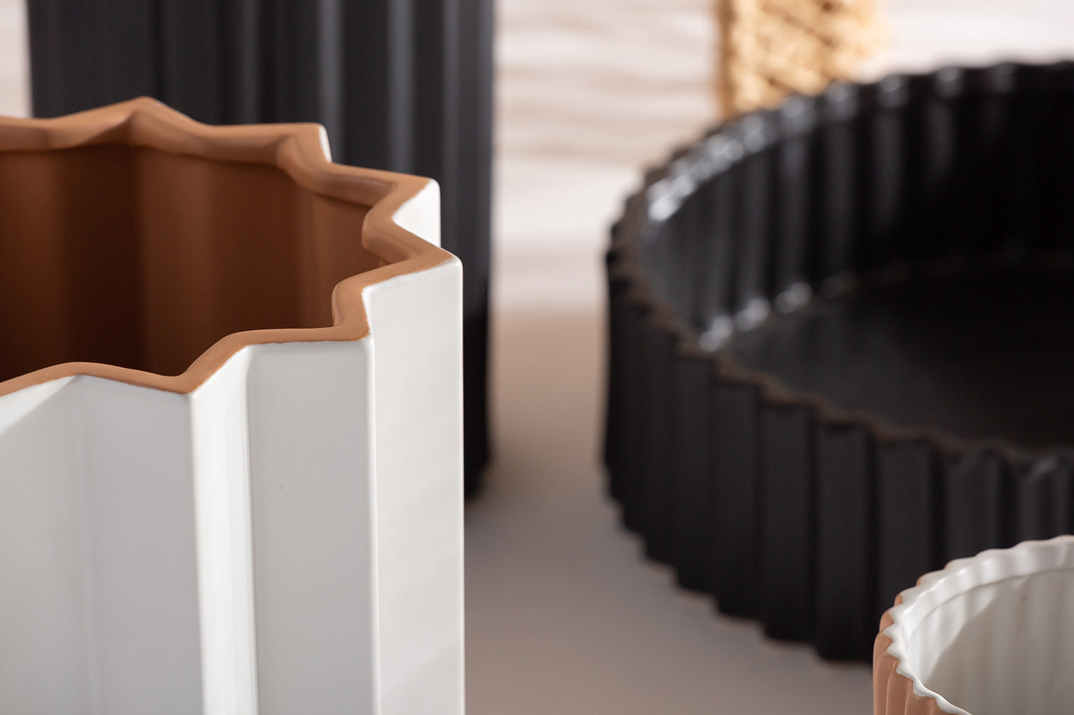 PLISSÉ STONE VASE