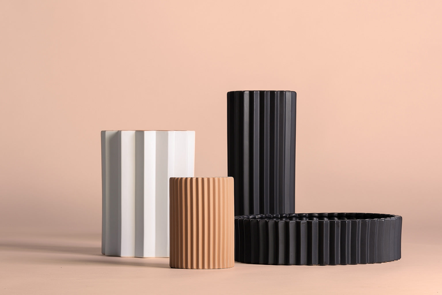 PLISSÉ STONE VASE