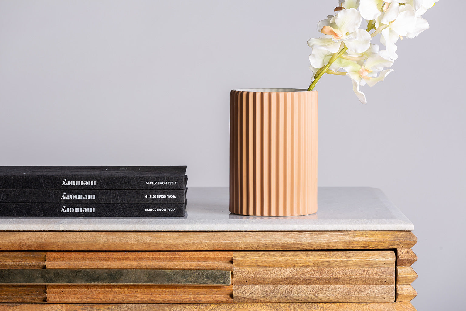 PLISSÉ STONE VASE