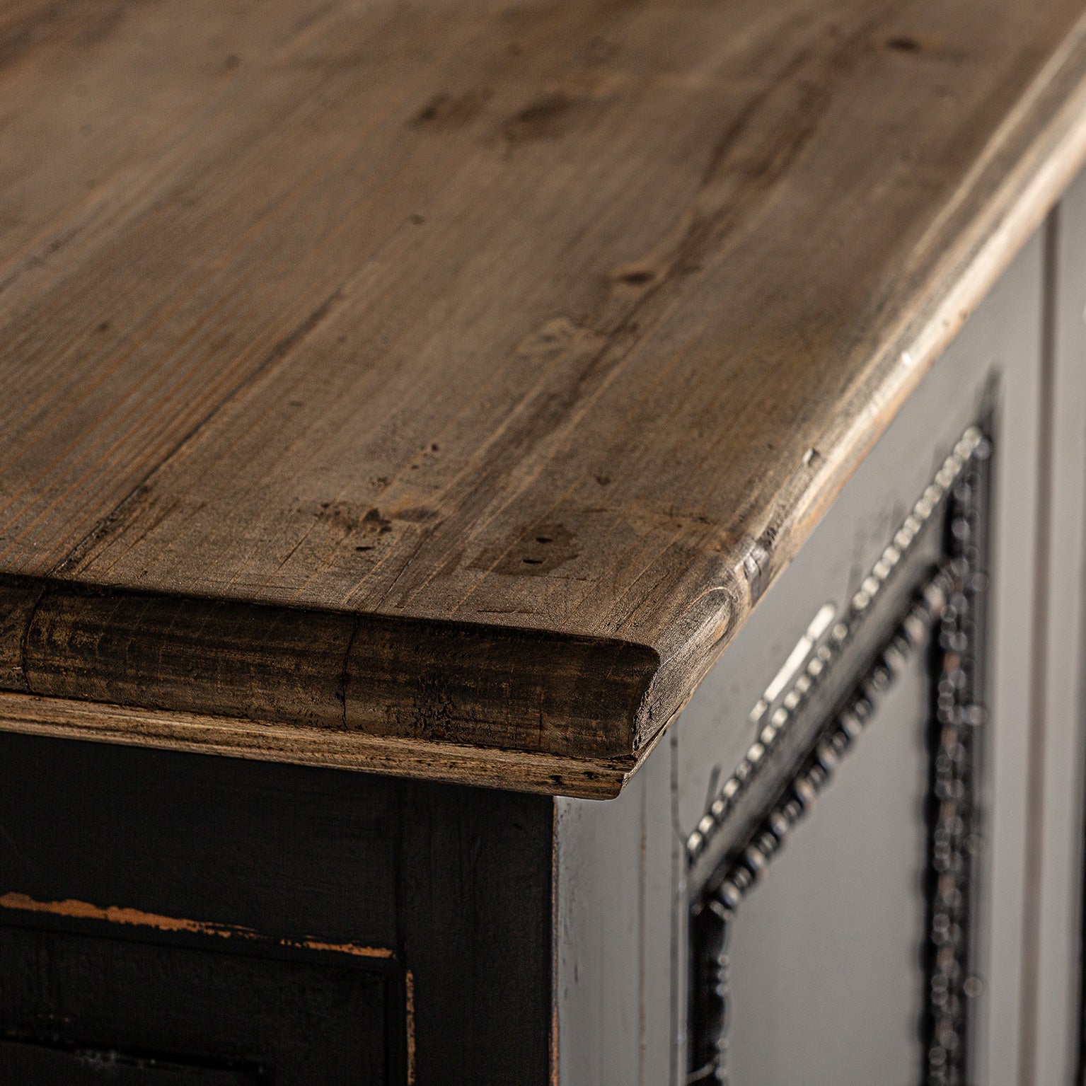 YPRES SIDEBOARD