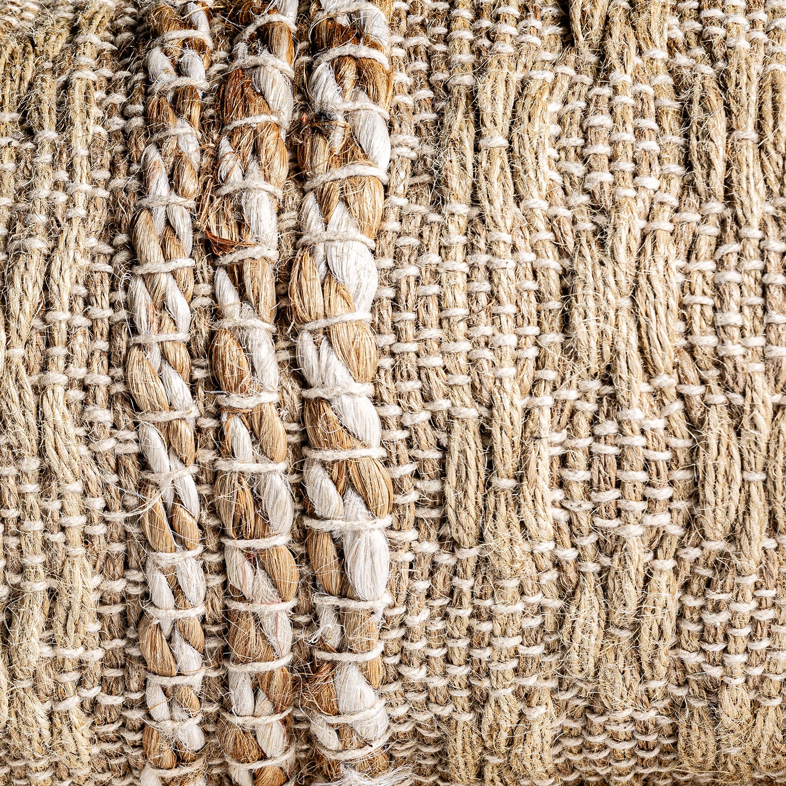 GLEISHE CUSHION