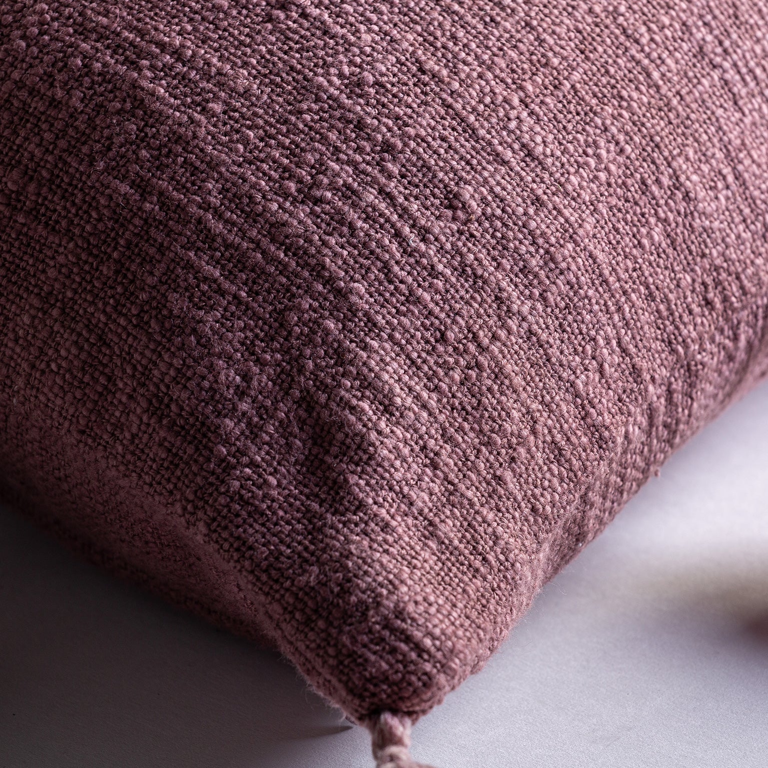 TATIS CUSHION