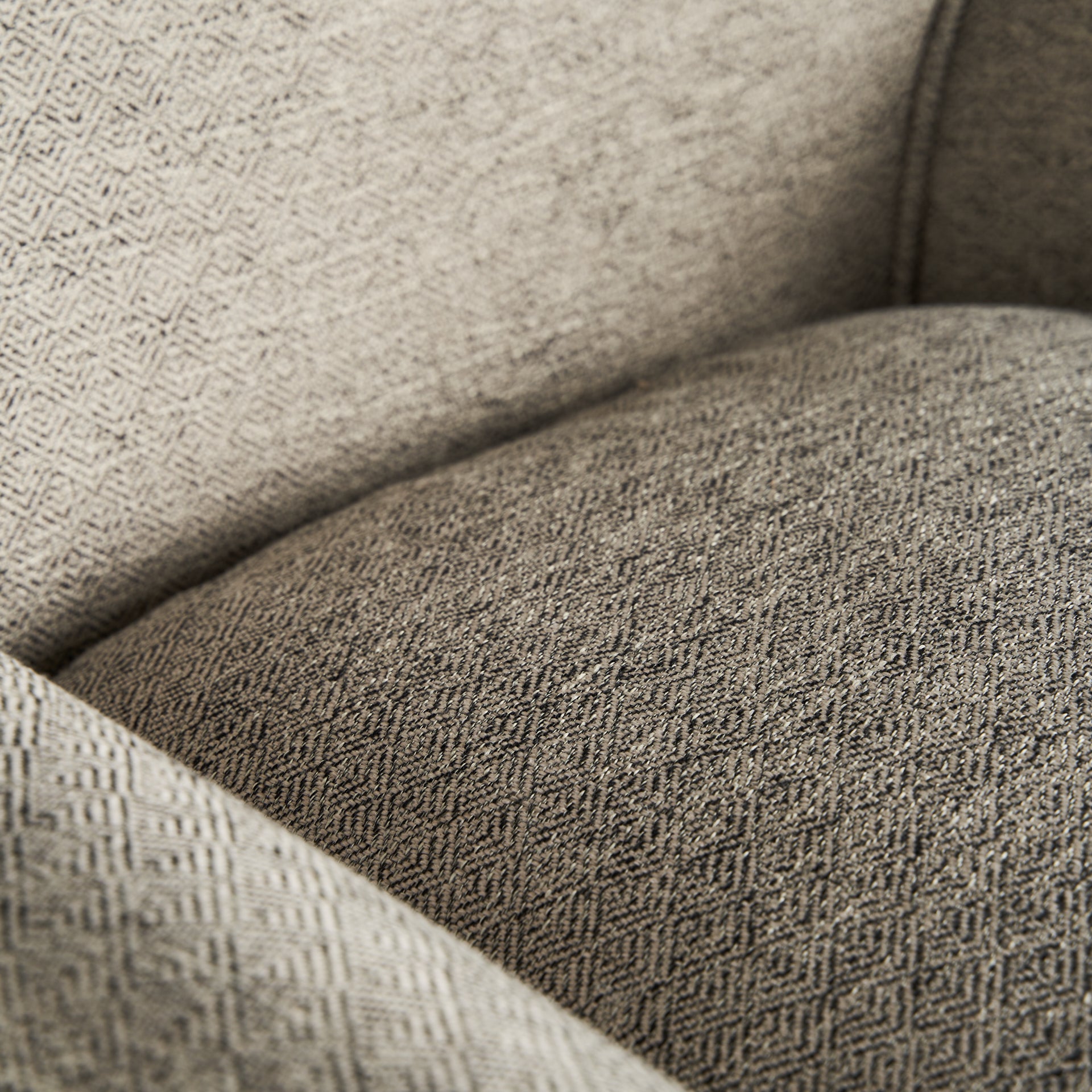LARONXE ARMCHAIR