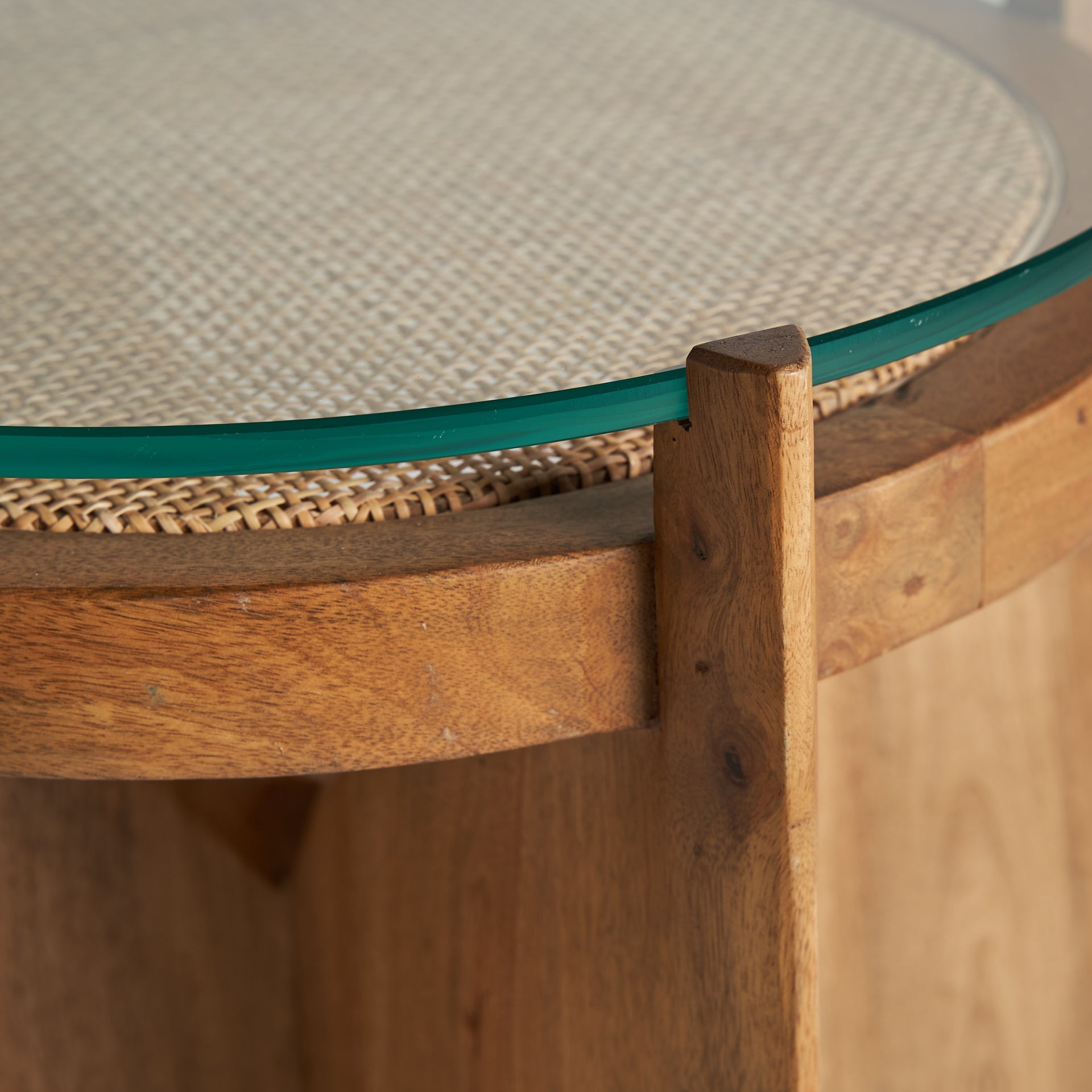 RIESA SIDE TABLE