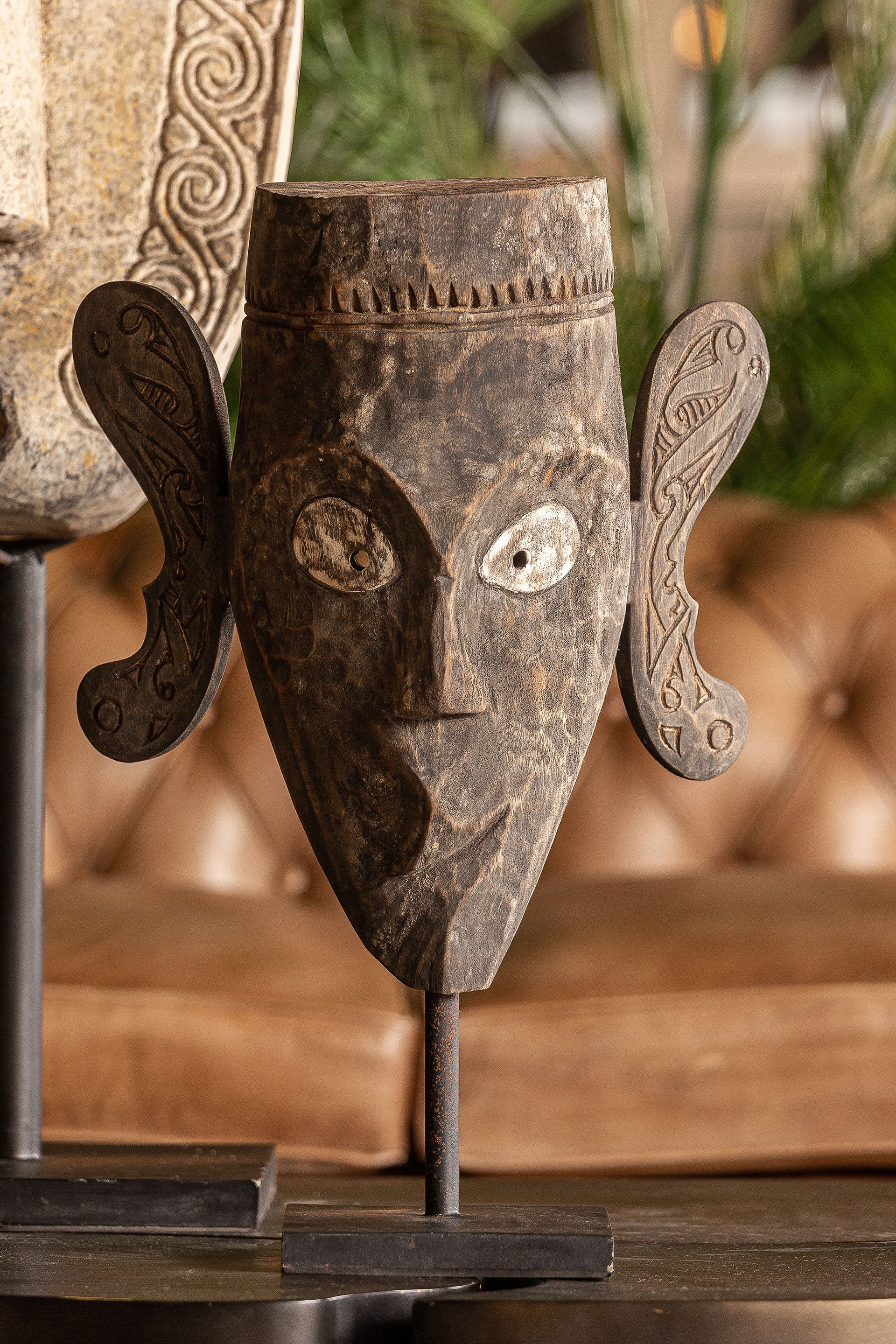 DECORATIVE FIGURE