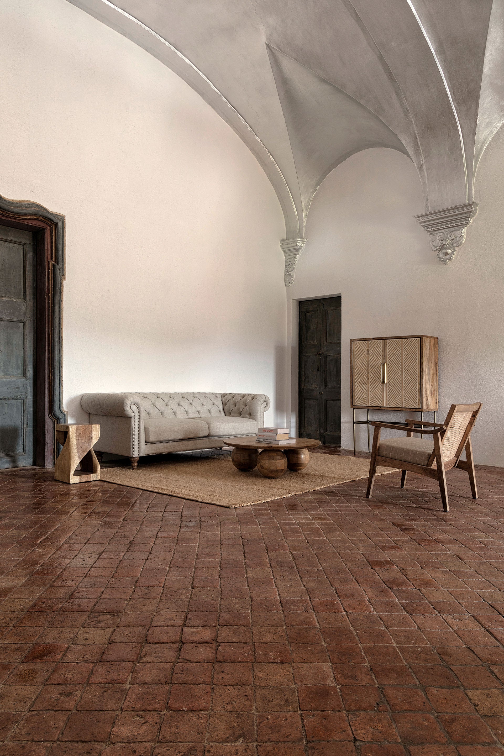 VALHEY ARMCHAIR