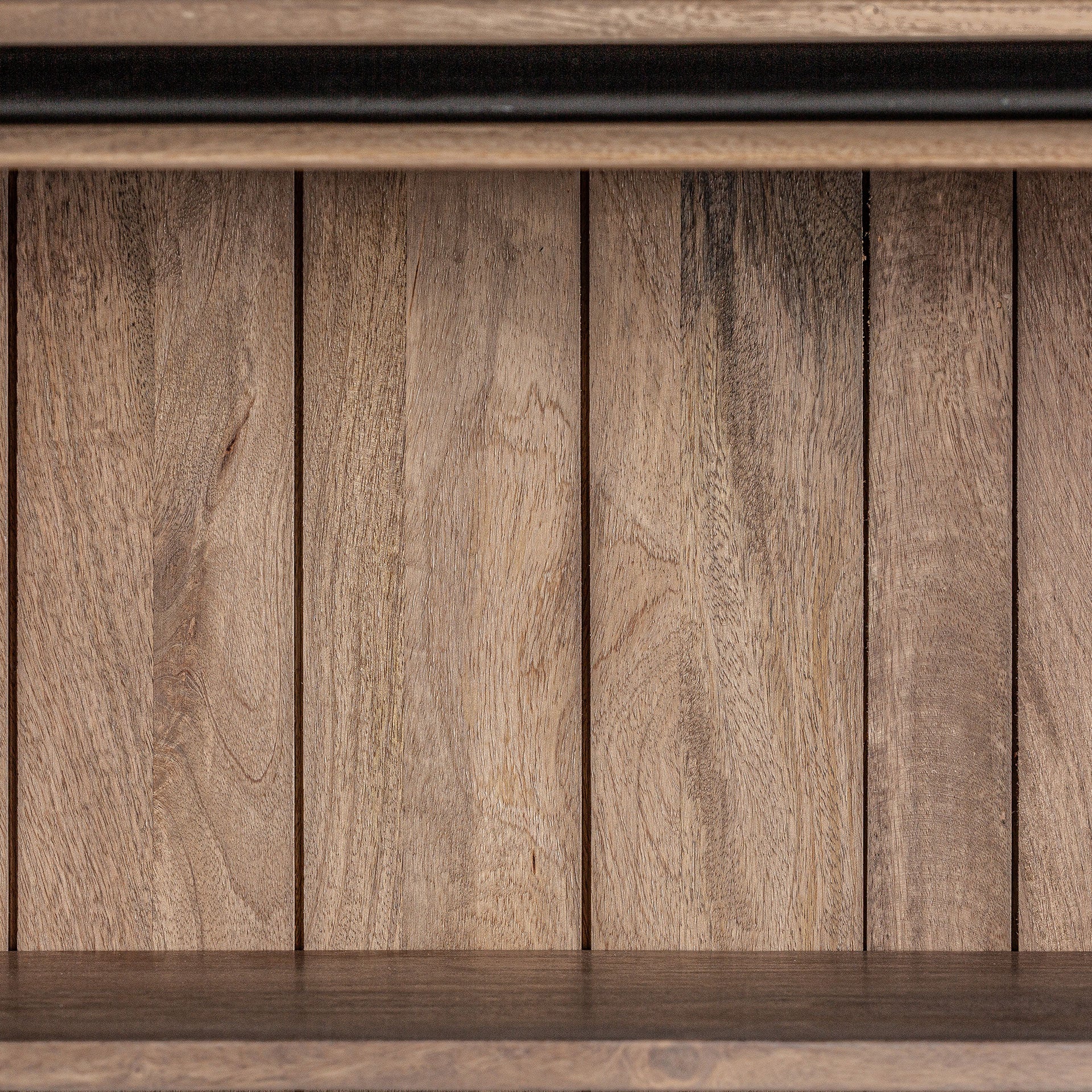 MANDERN BOOKCASE