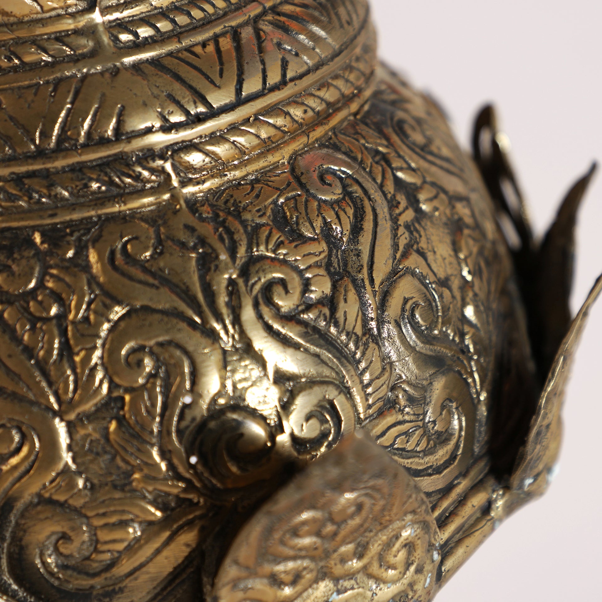 DECORATIVE FIGURE