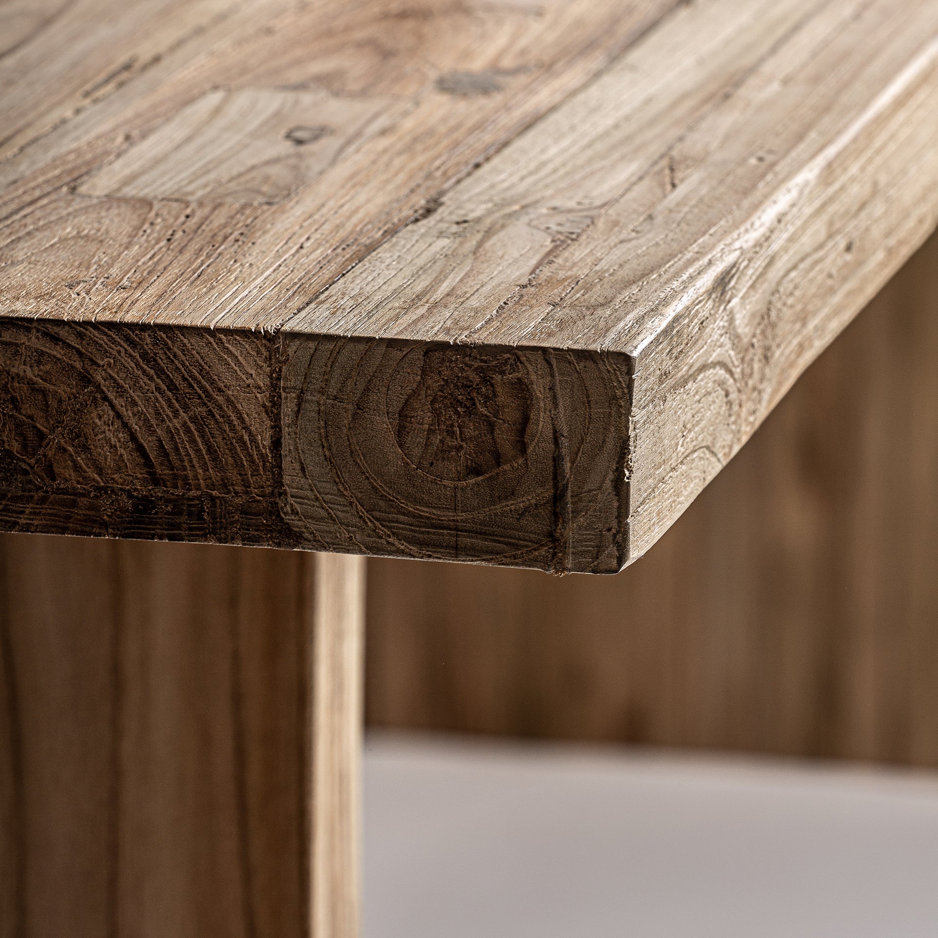 OMAHA DINING TABLE