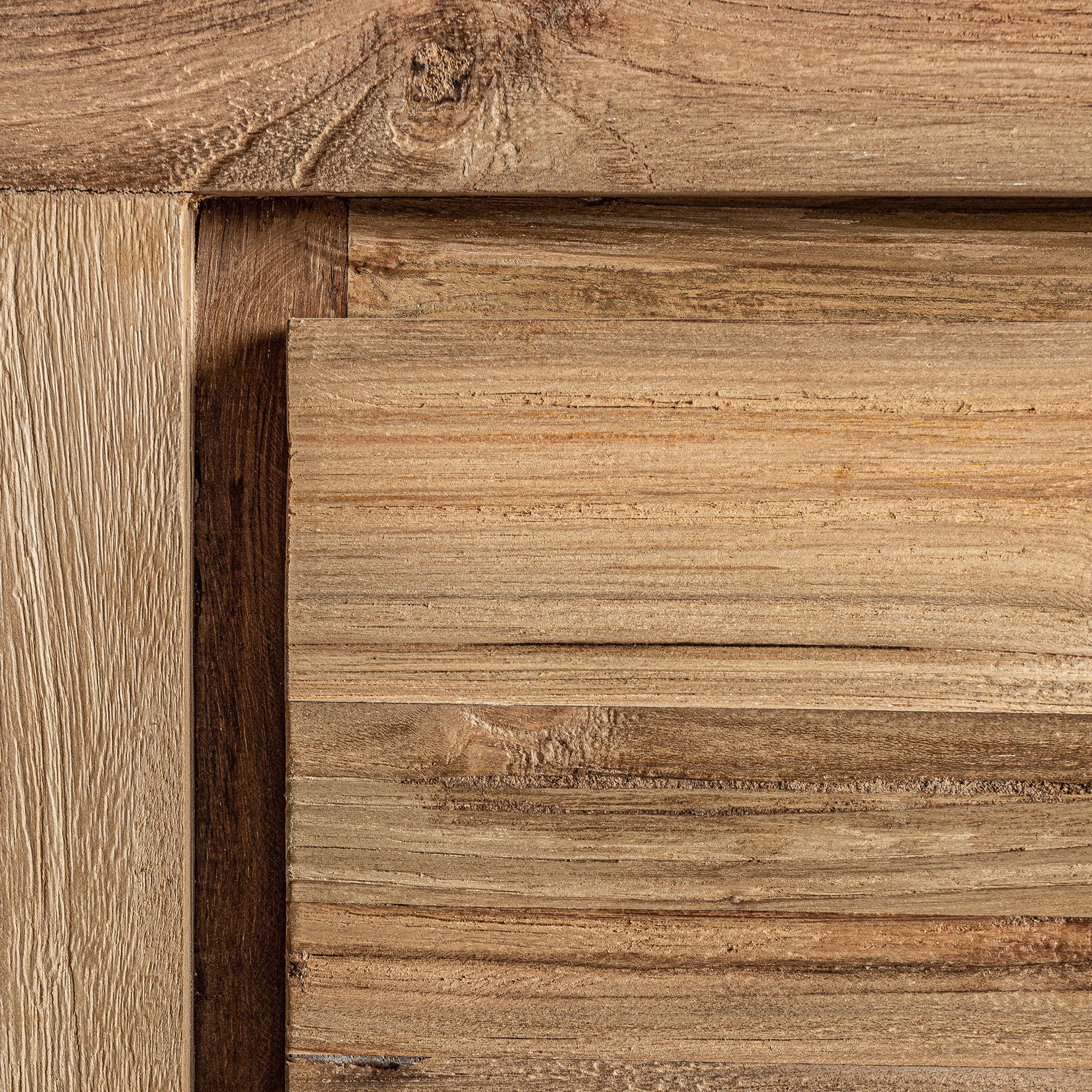 LUX BEDSIDE TABLE