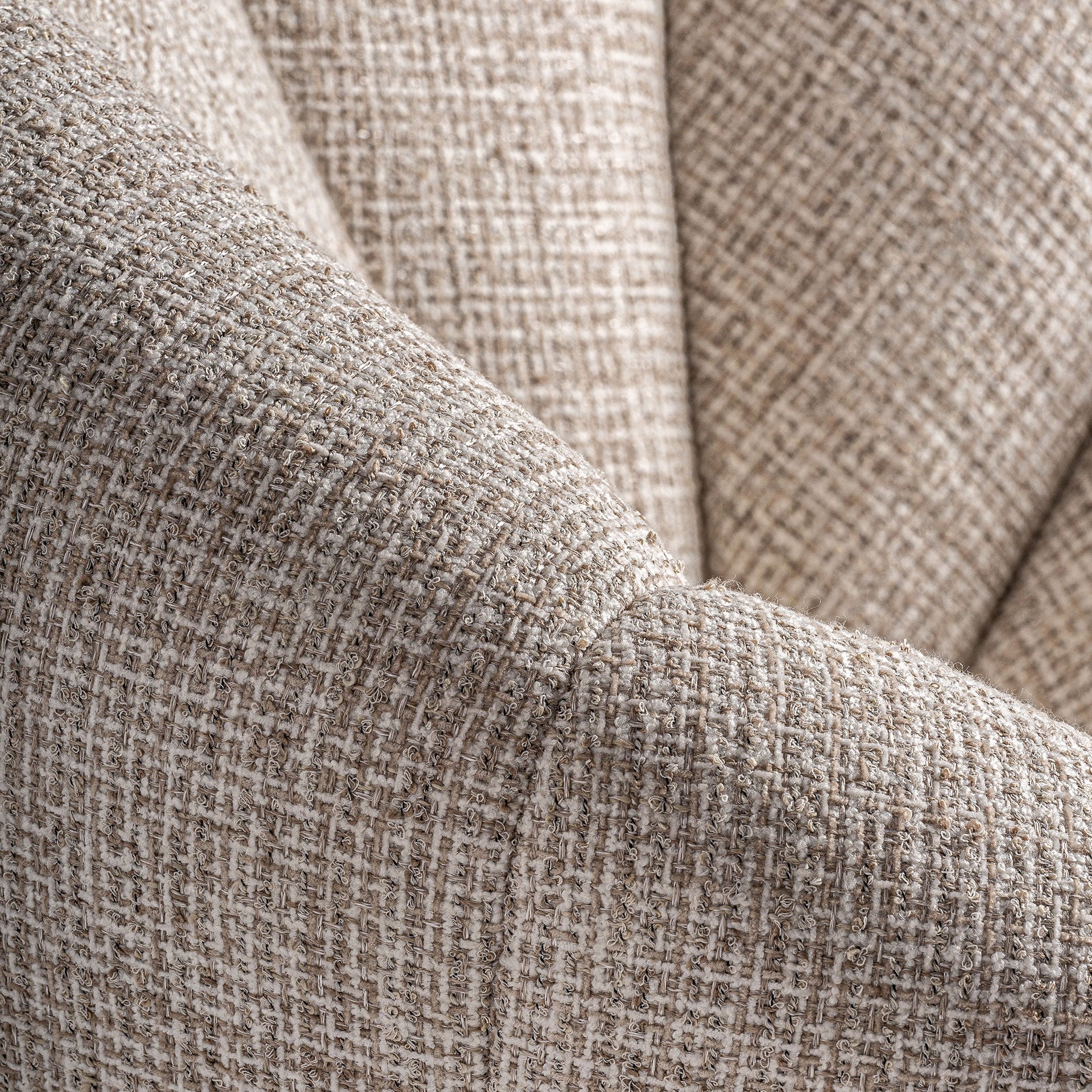 TEGLIO ARMCHAIR