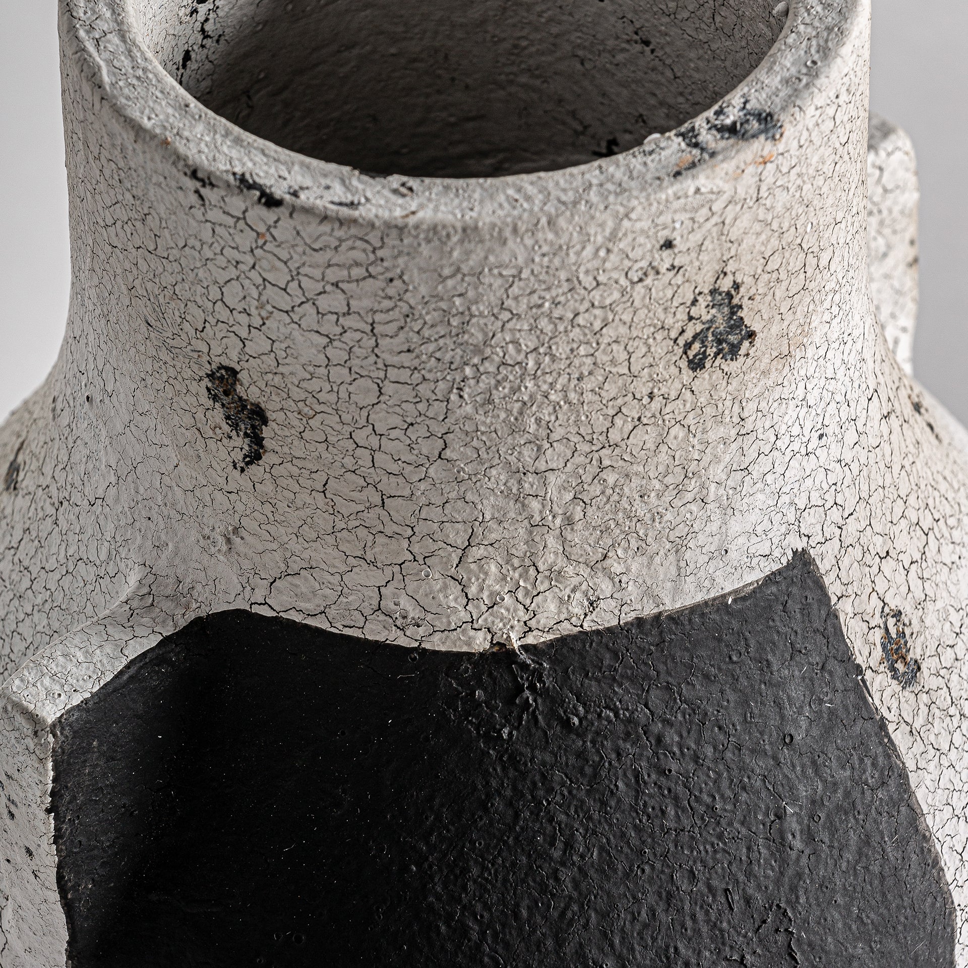 MINTLAW VASE