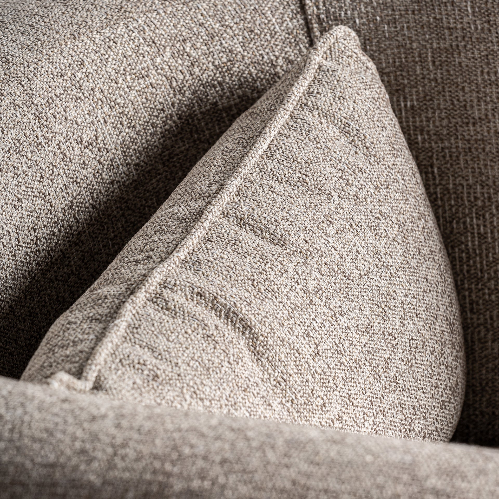BJÖRKEN Armchair