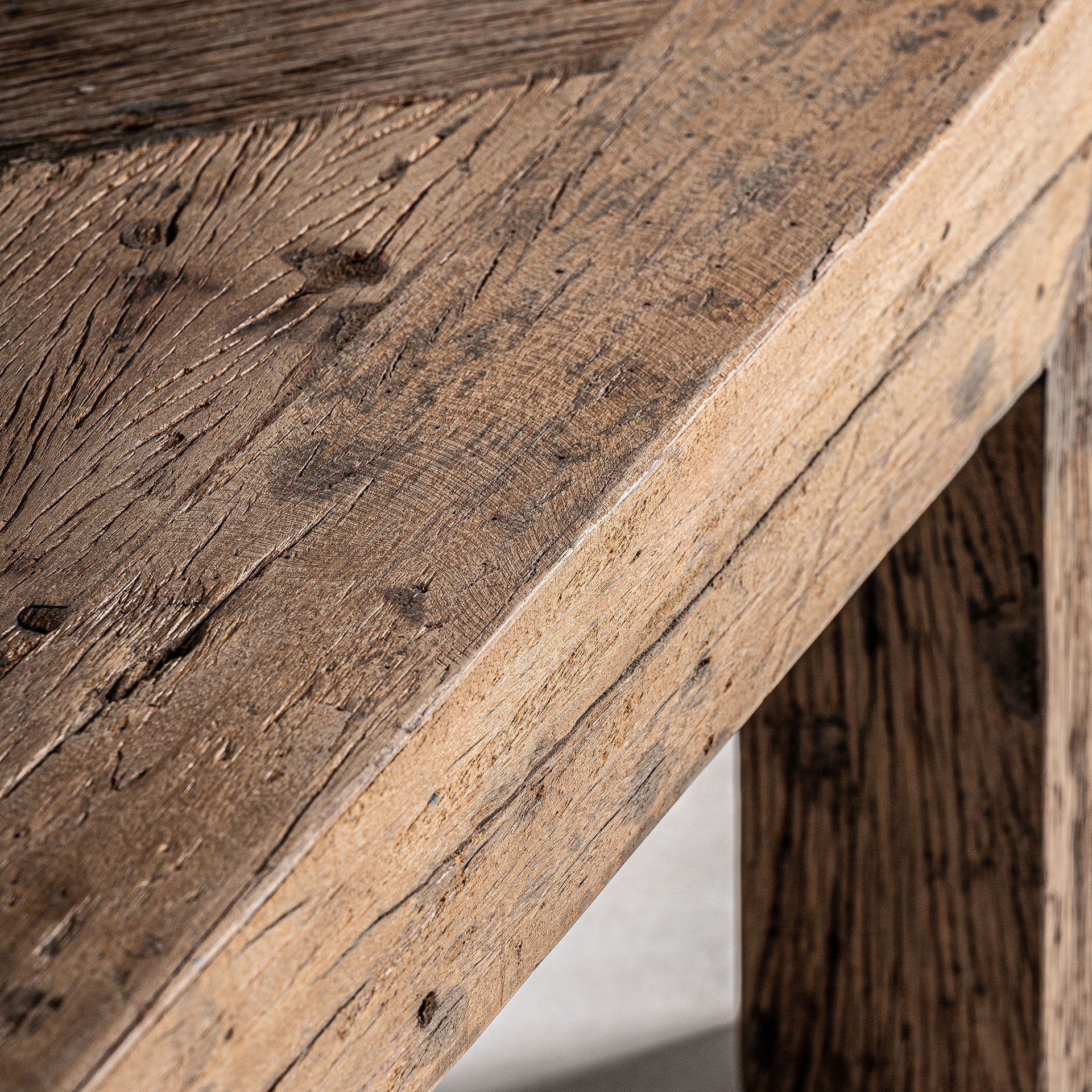 WALDING SIDE TABLE