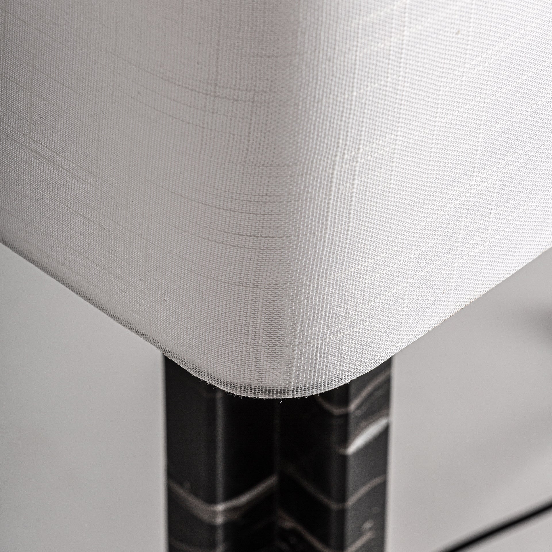 Marmorglimt Art Deco Table Lamp - Black Marble & Gold Iron
