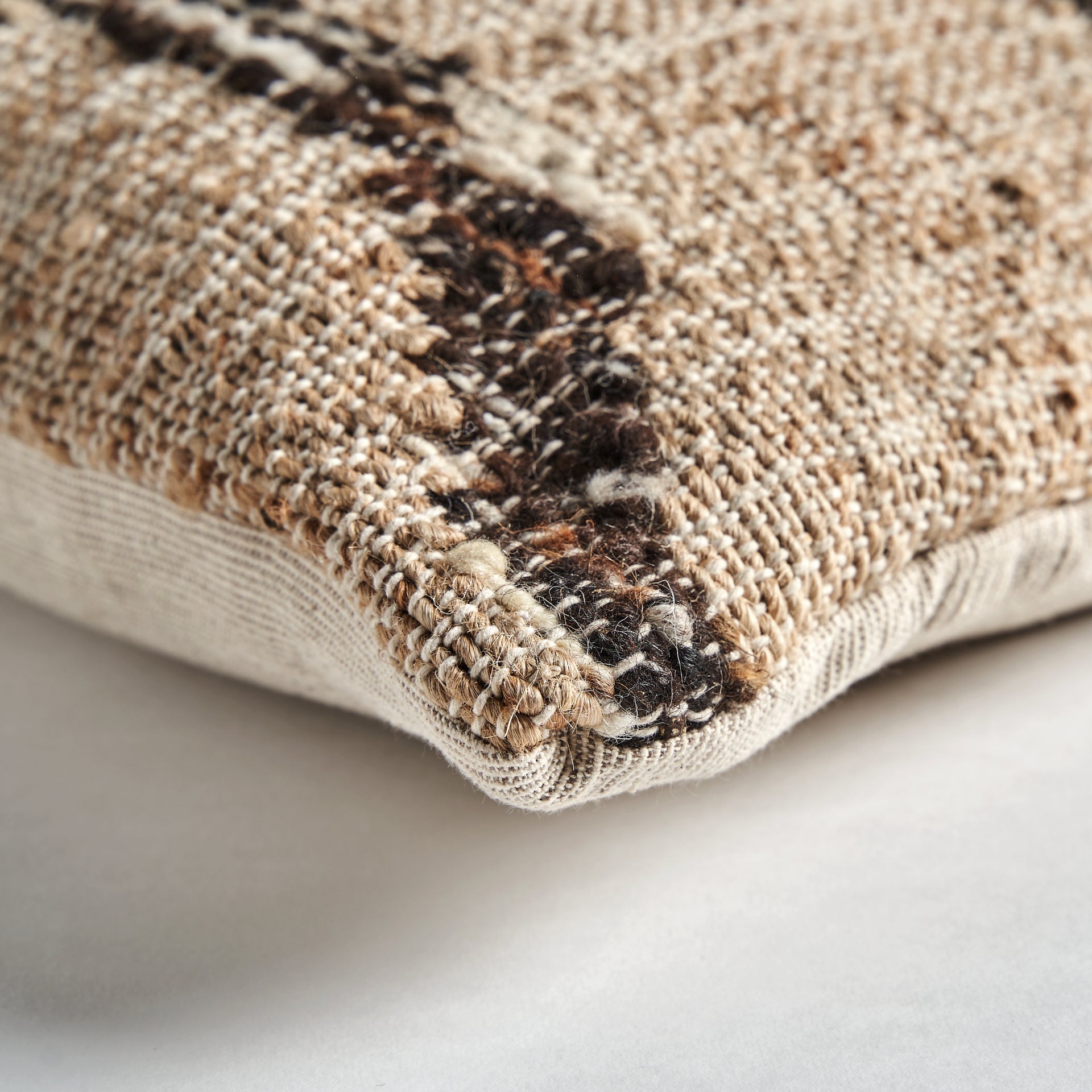 Mittet Jute Cushion – Boho Brown Tones