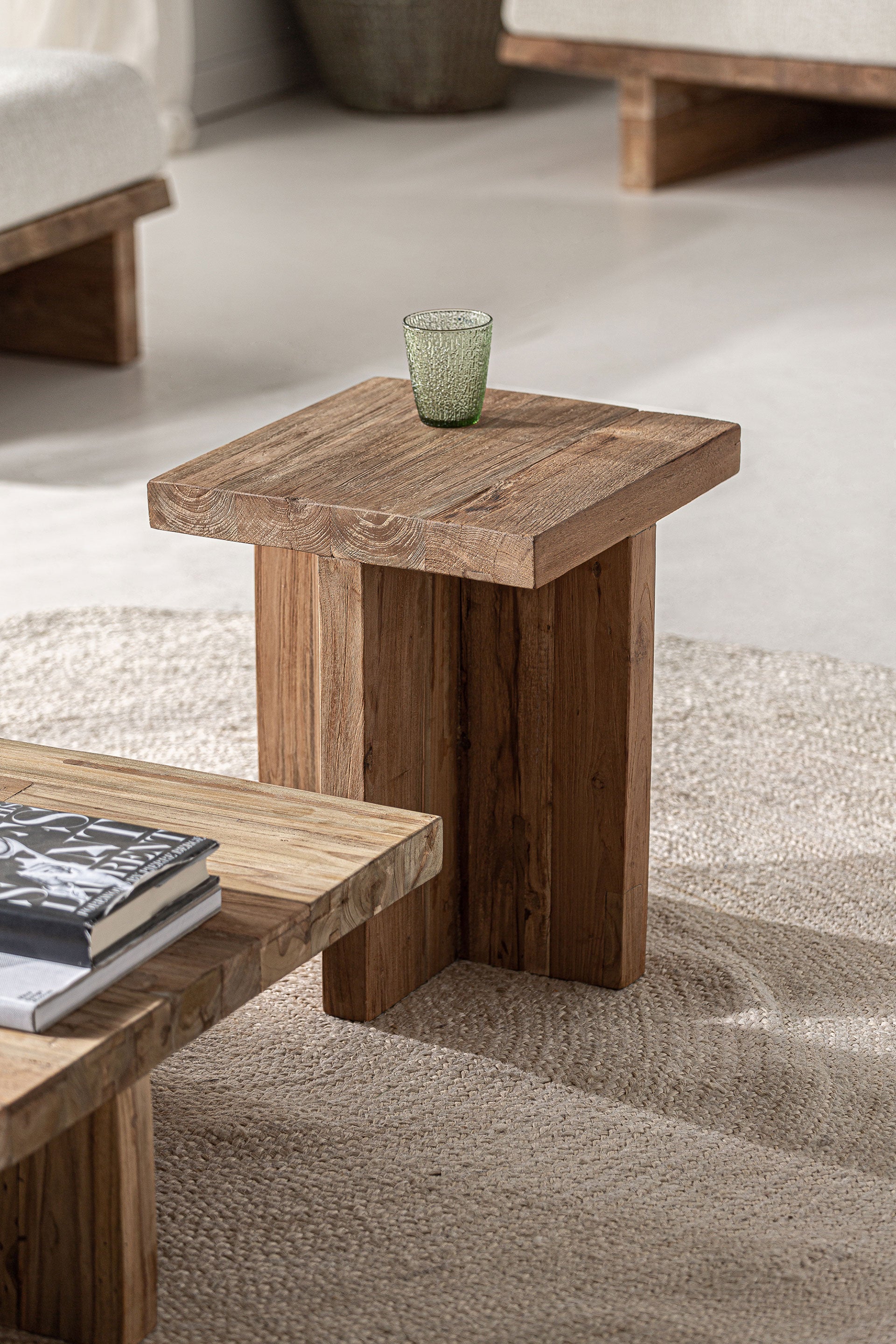 JÄRVI Side Table