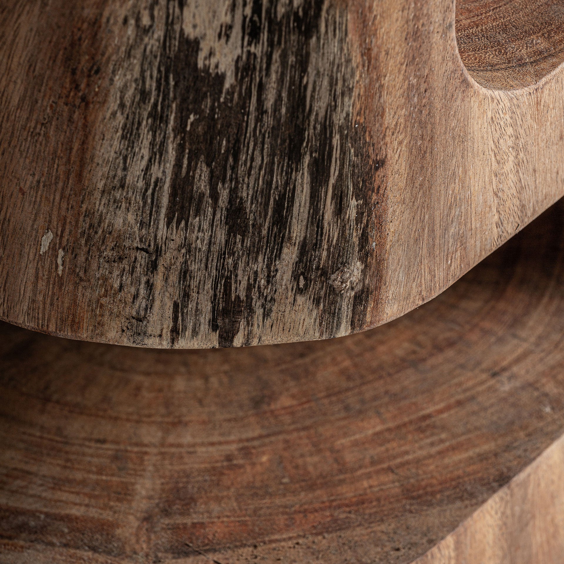 KILKIS SIDE TABLE