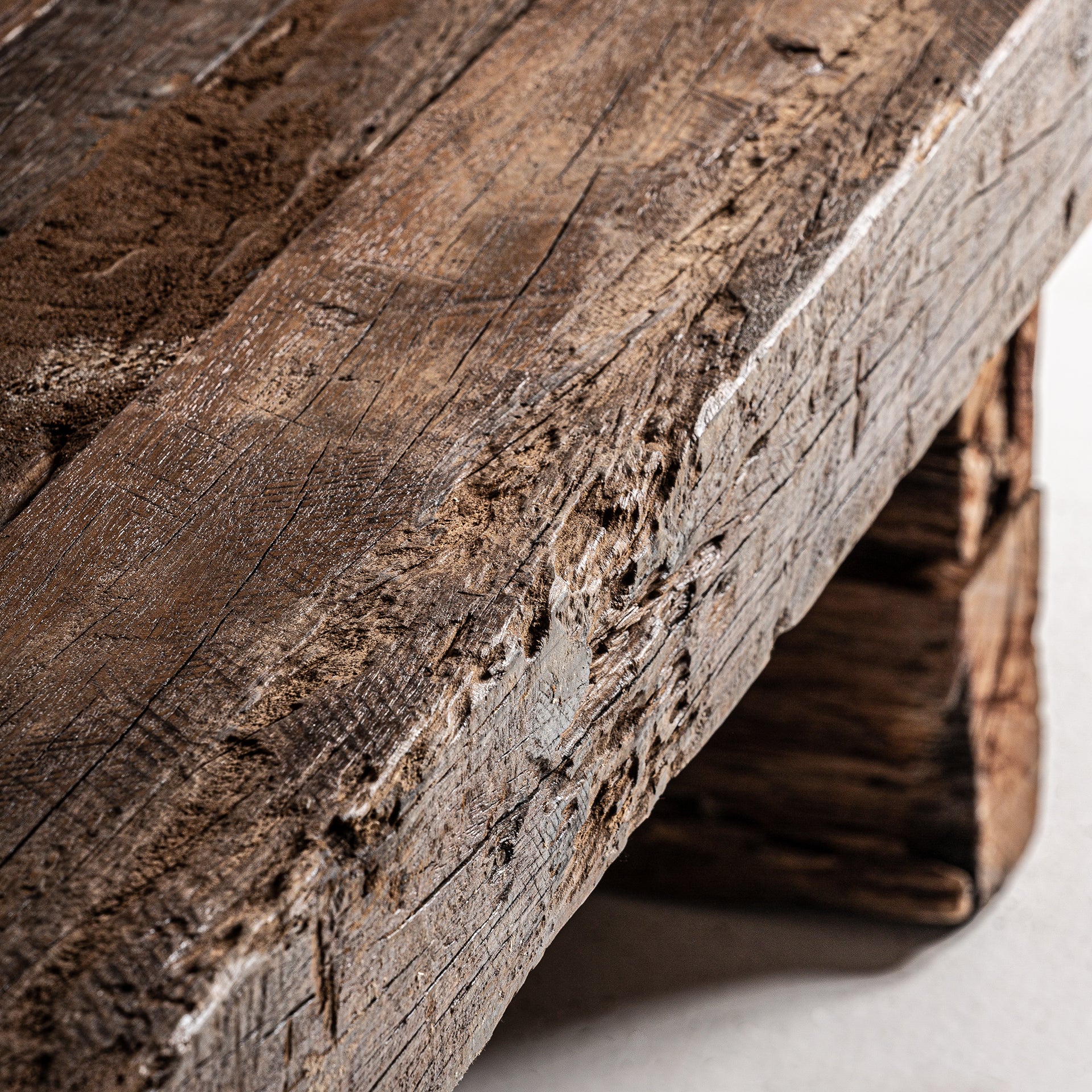 SLIVEN COFFEE TABLE