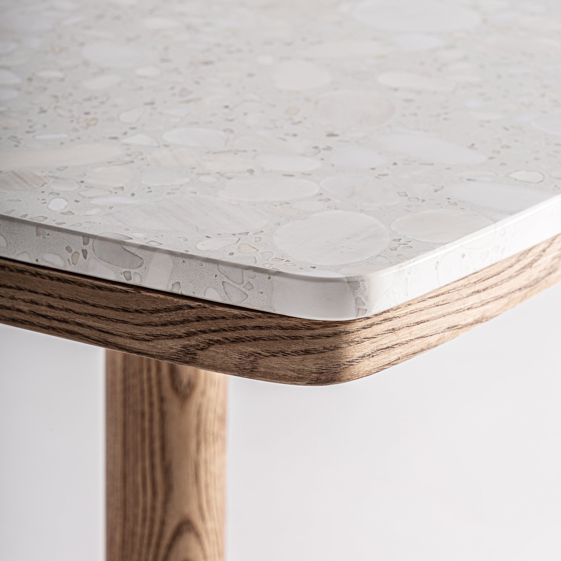 ALFERCE BAR TABLE