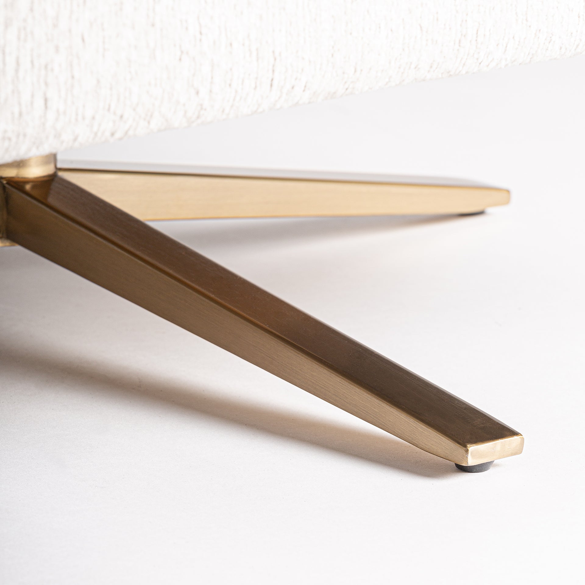 ELISE ARMCHAIR