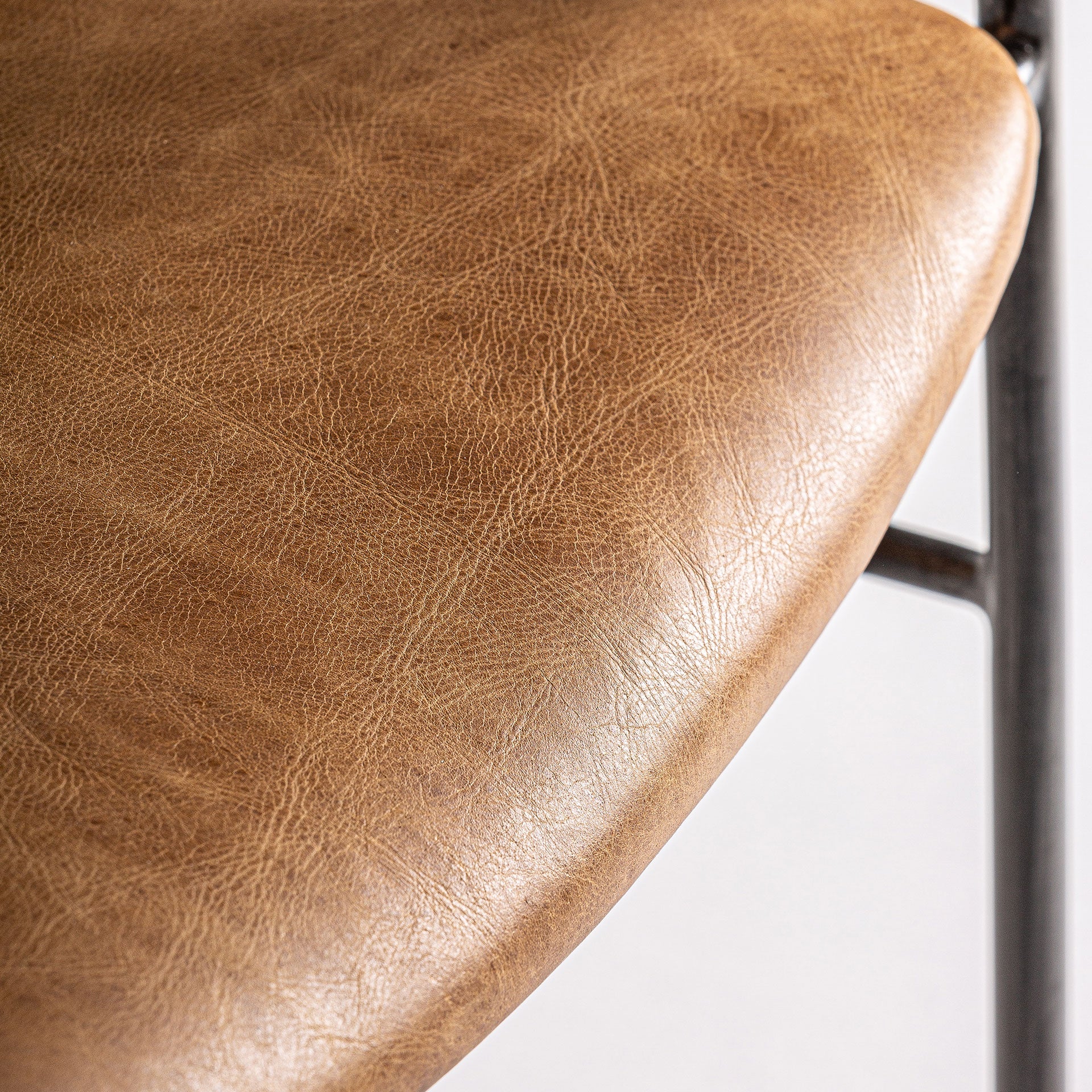 WAKY ARMCHAIR