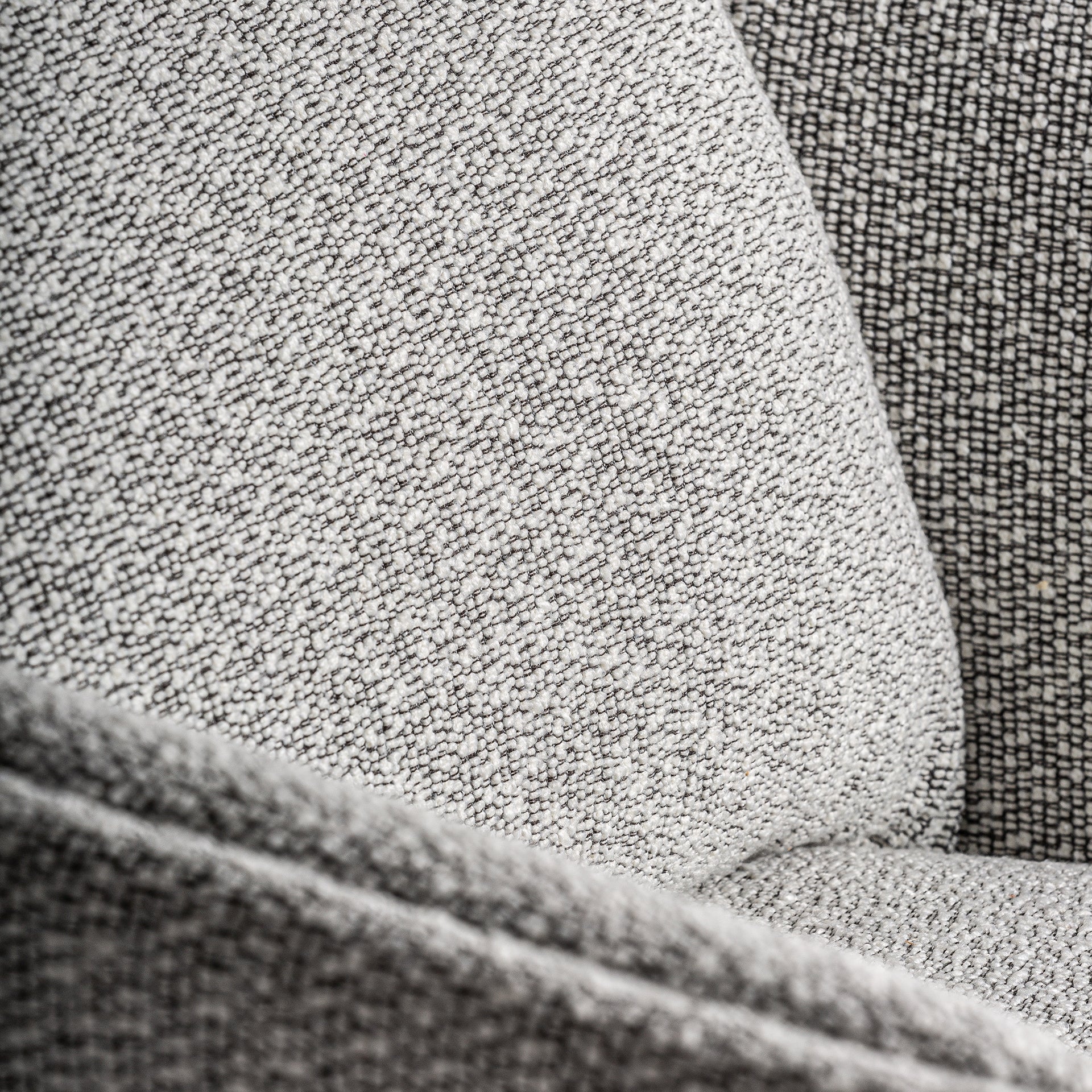 NARA ARMCHAIR