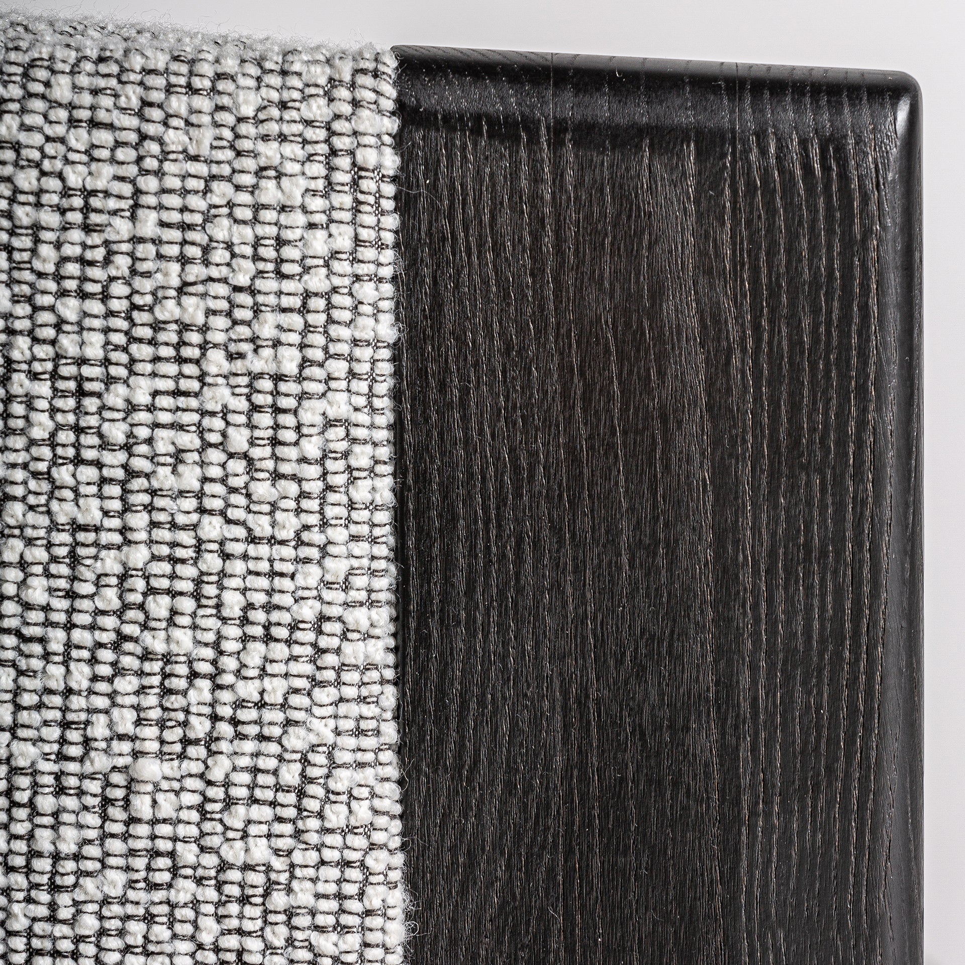 NARA ARMCHAIR