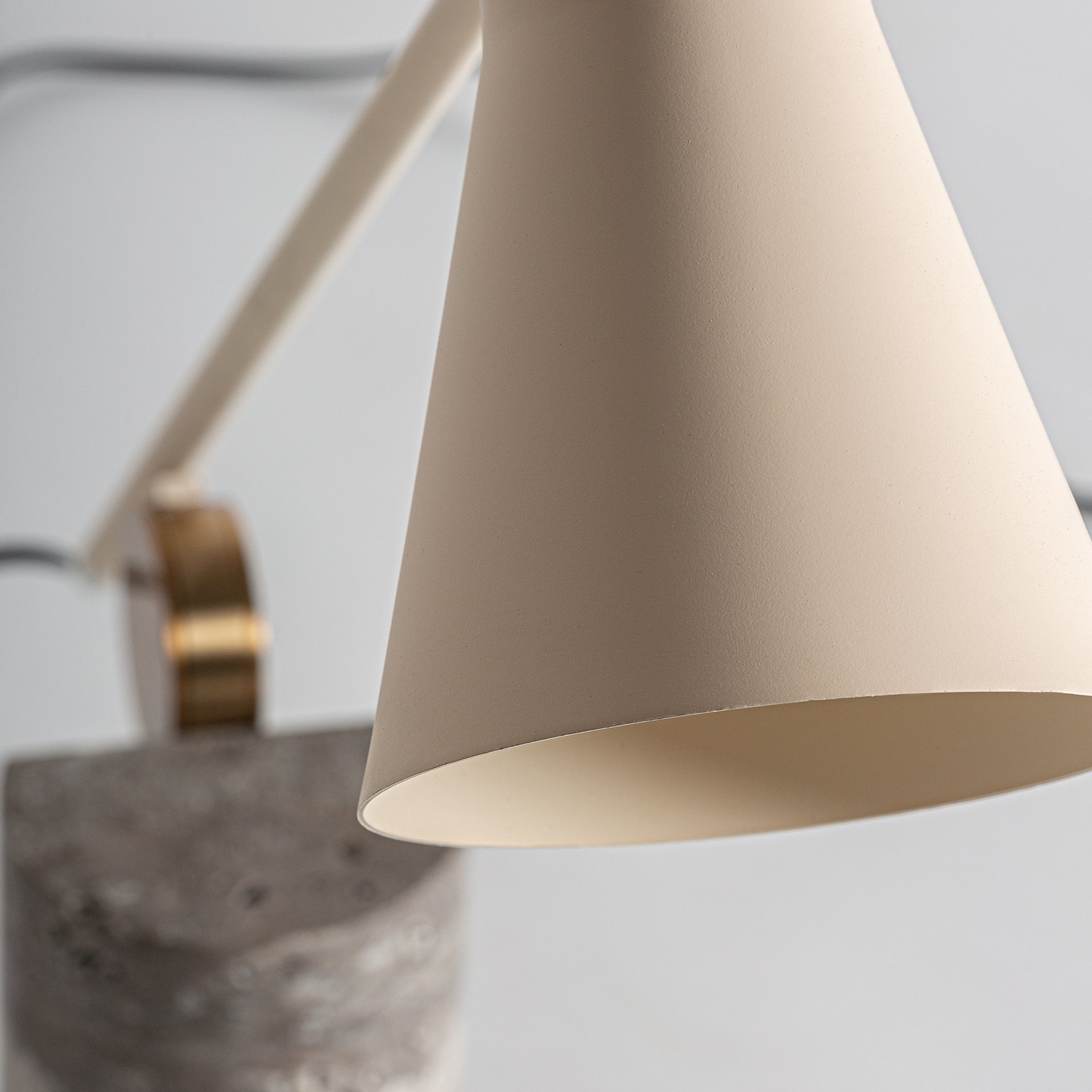 SKYMRA Art Deco Table Lamp