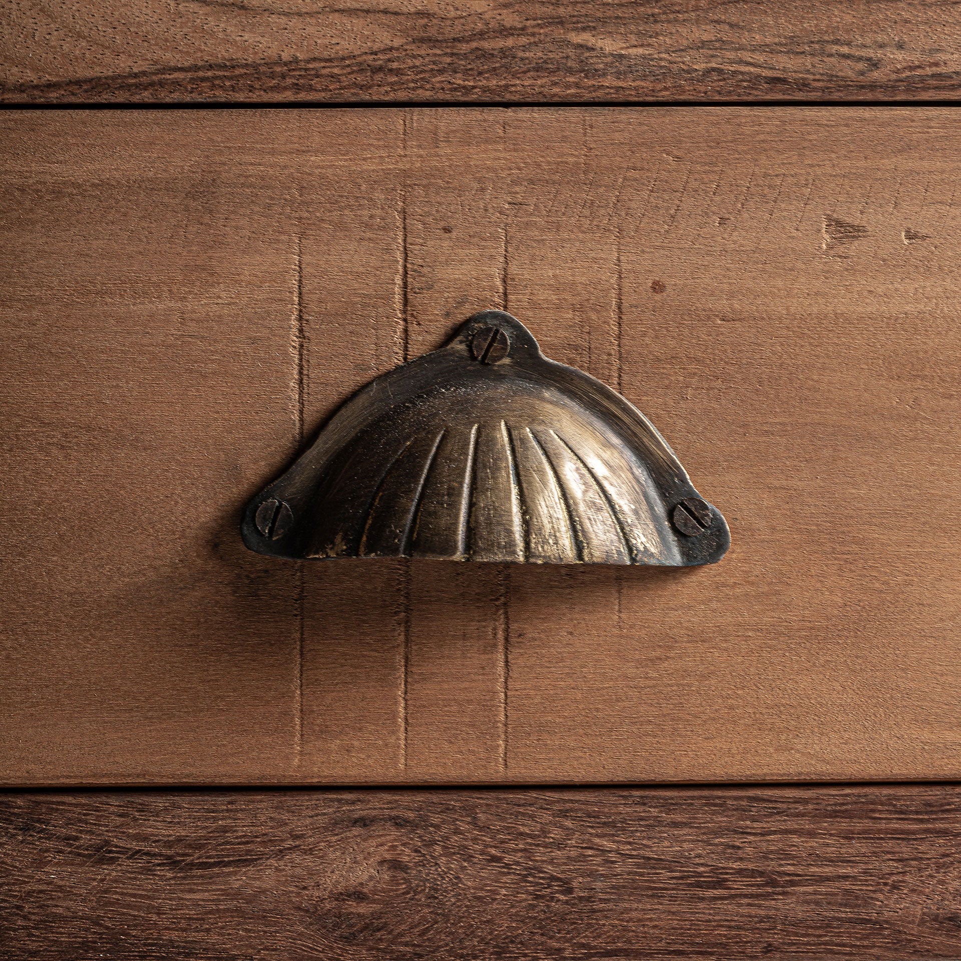 NEHREN SIDEBOARD