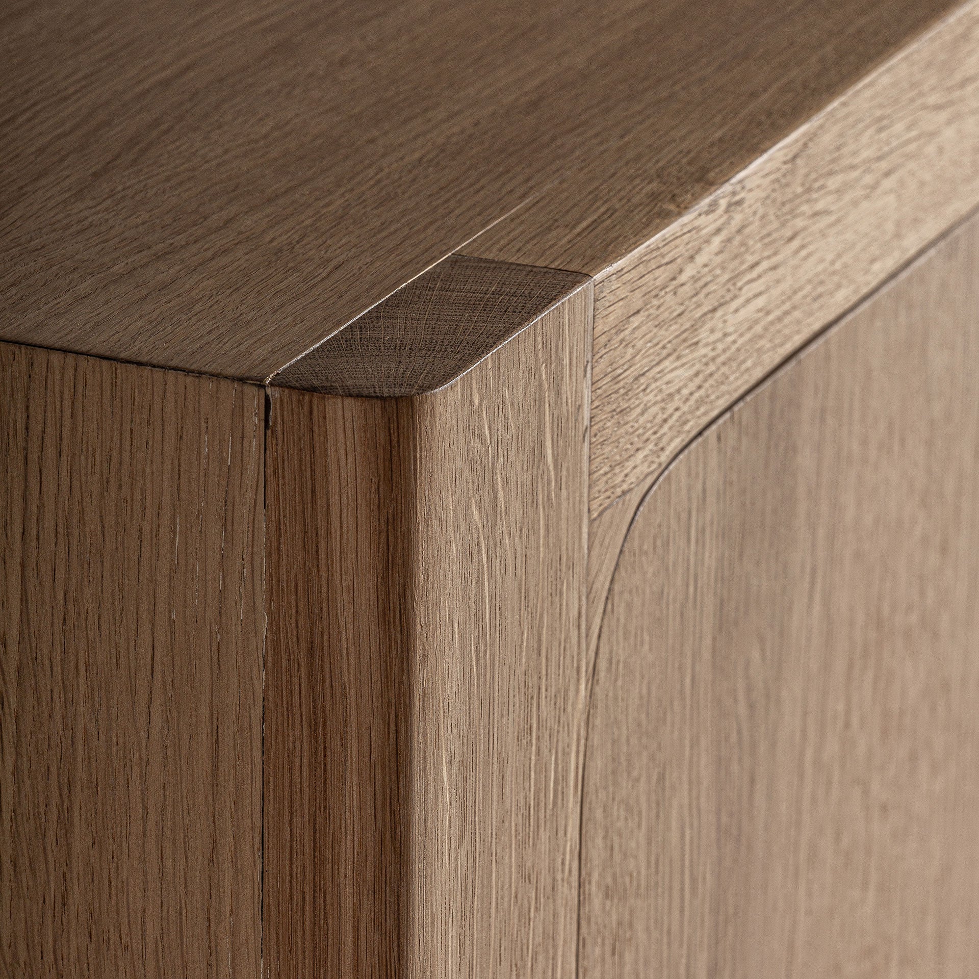 ZELZATE SIDEBOARD
