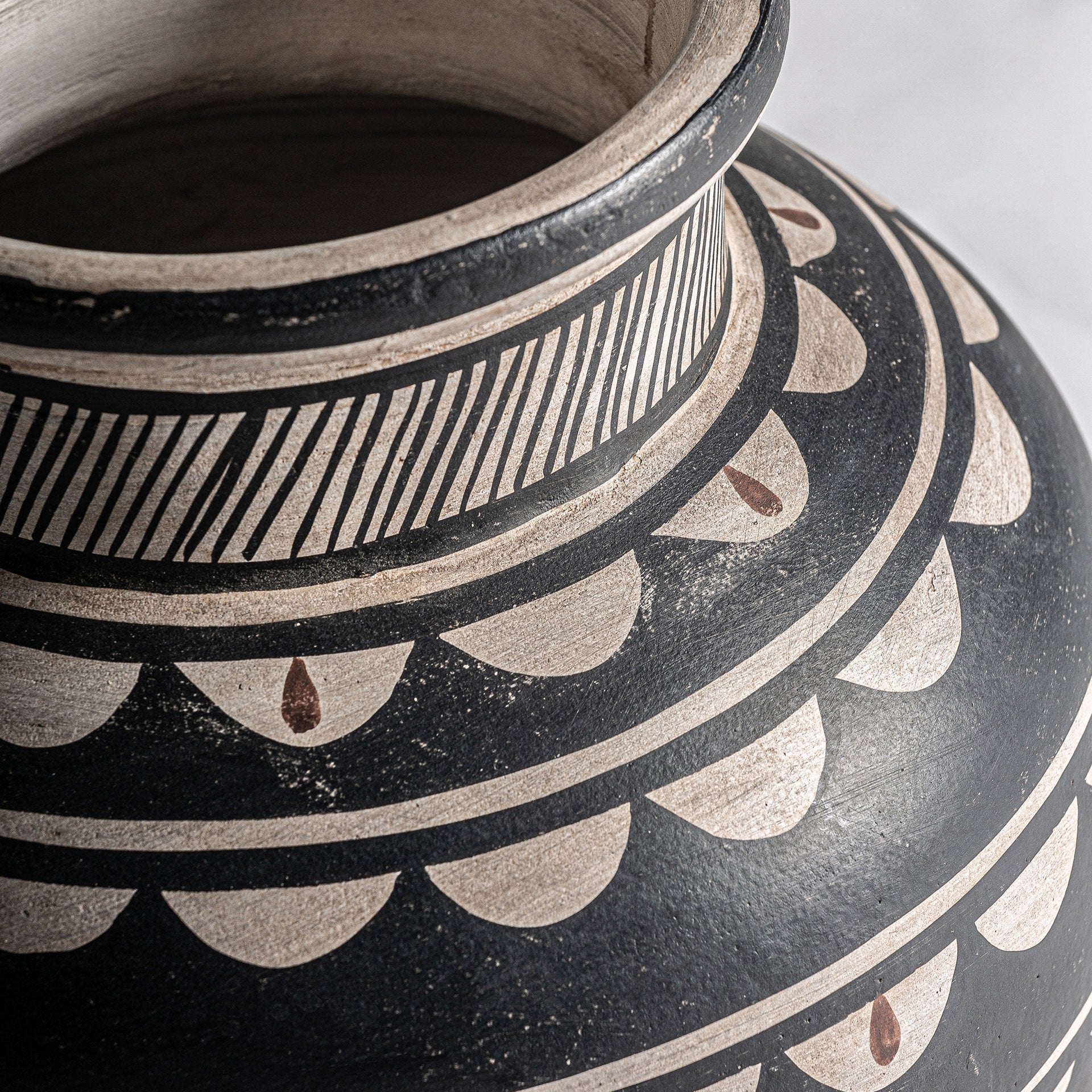 GRÅSTEN Vase