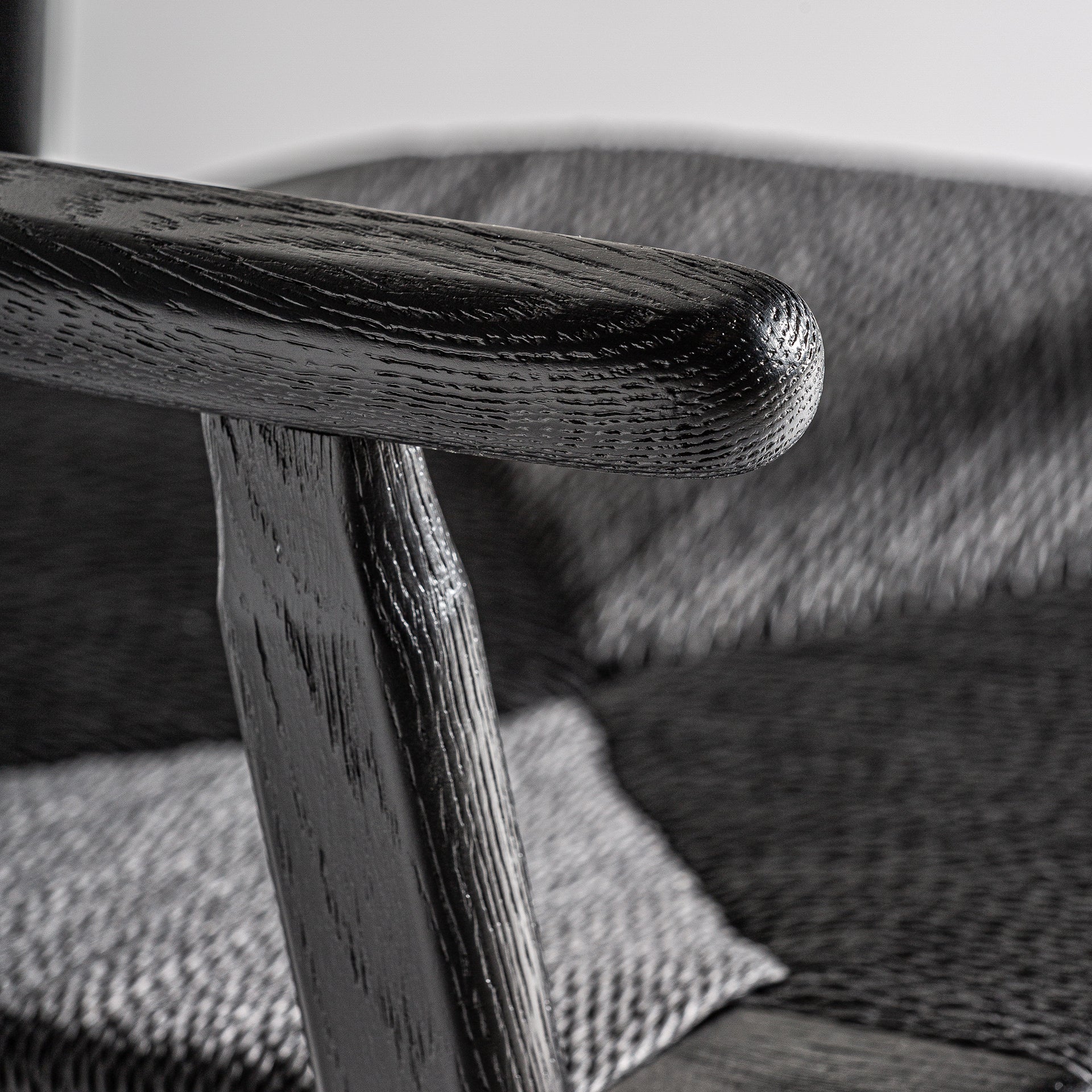 Vintage Oak Chair – Matte Black with Natural Fibre Seat