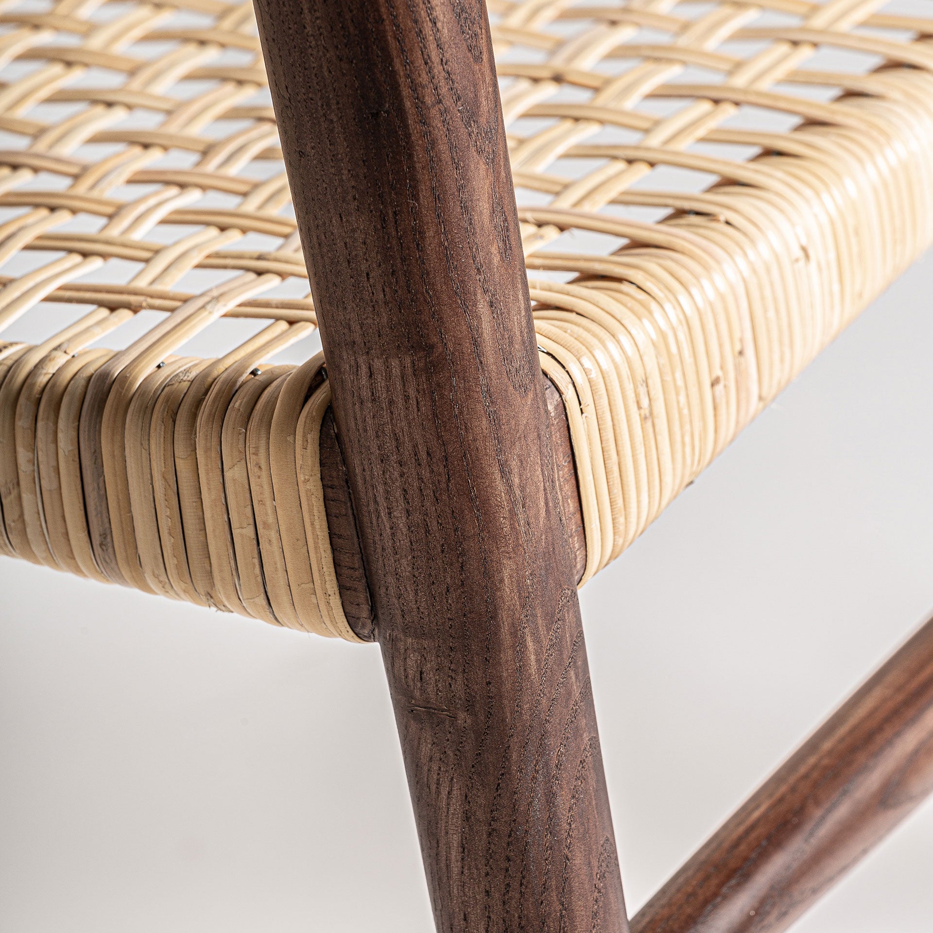 BUER CHAIR