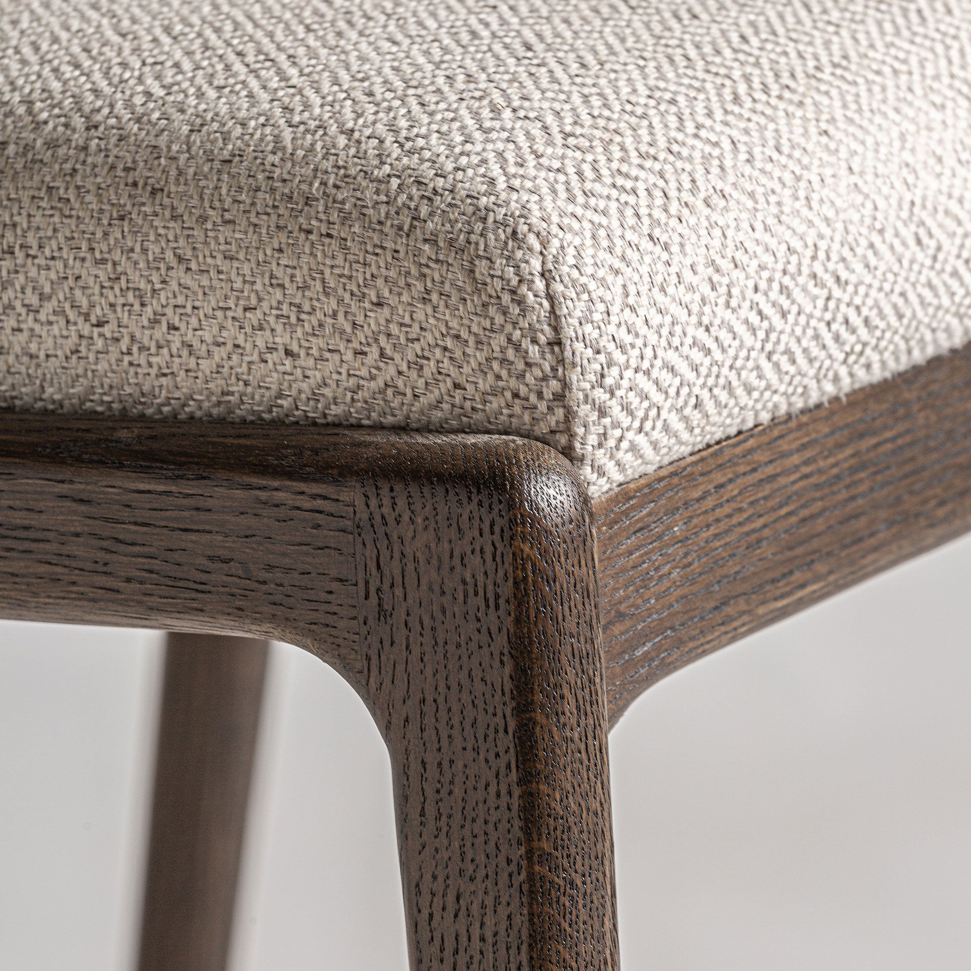 Jerzen Colonial Ash Wood Chair - Beige Polyester