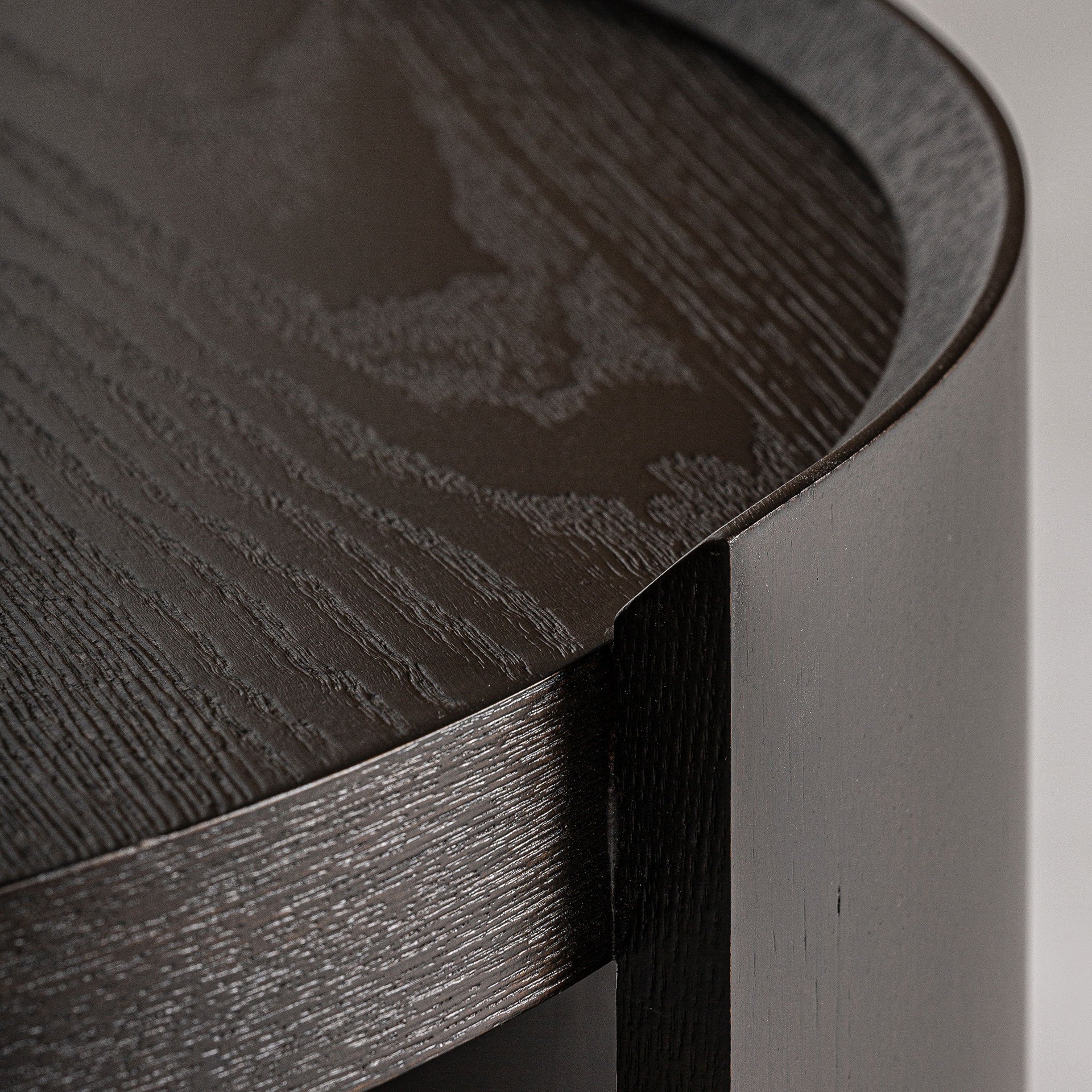 Neuvic Art Deco Centerpiece - Oak Veneer Table Décor
