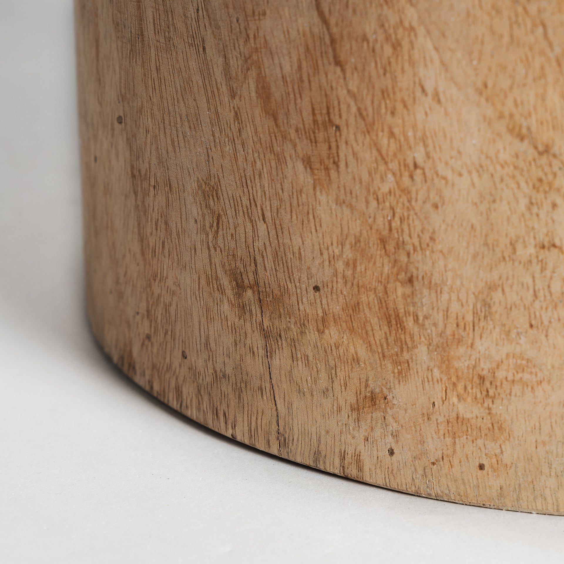 GUELMA STOOL