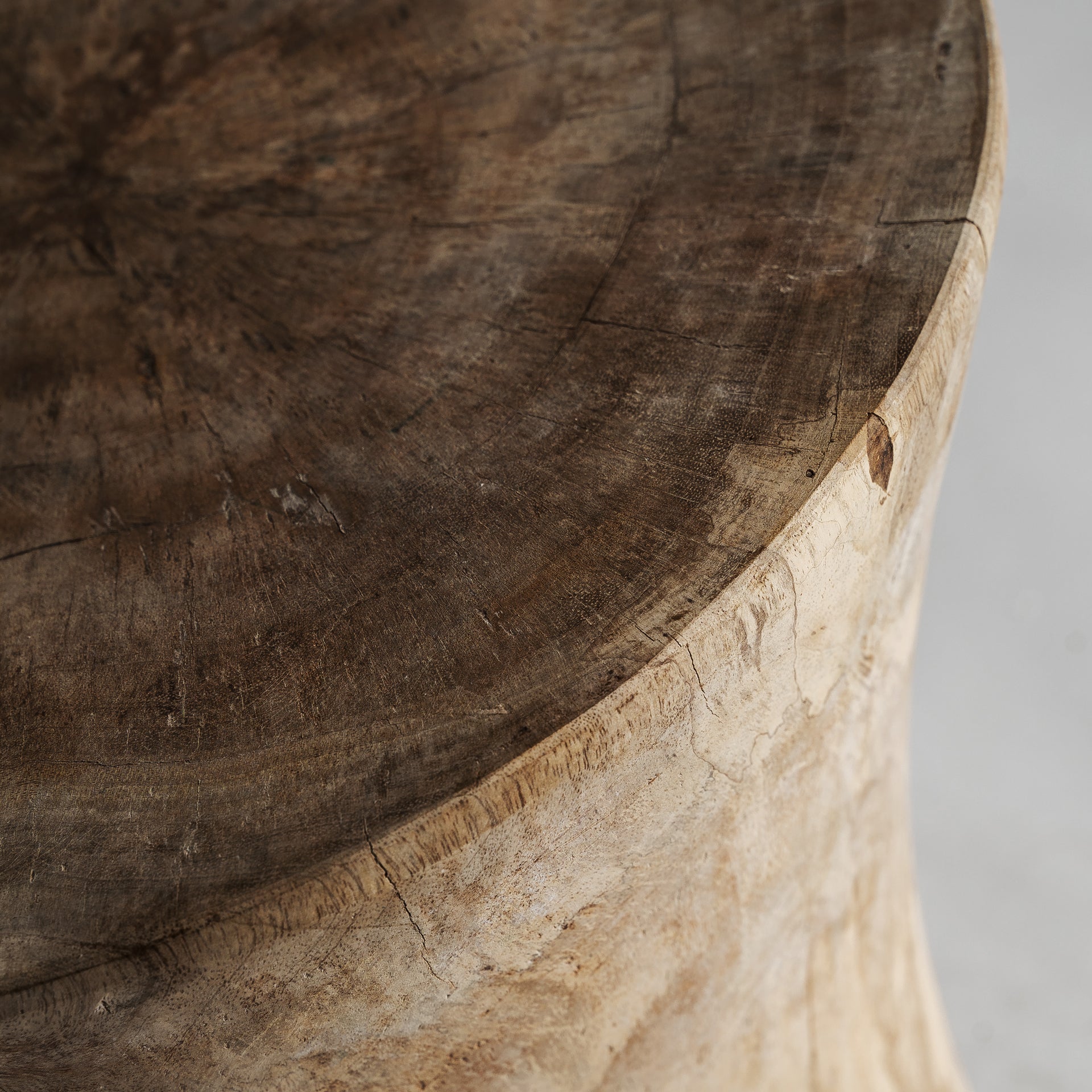 GUELMA STOOL