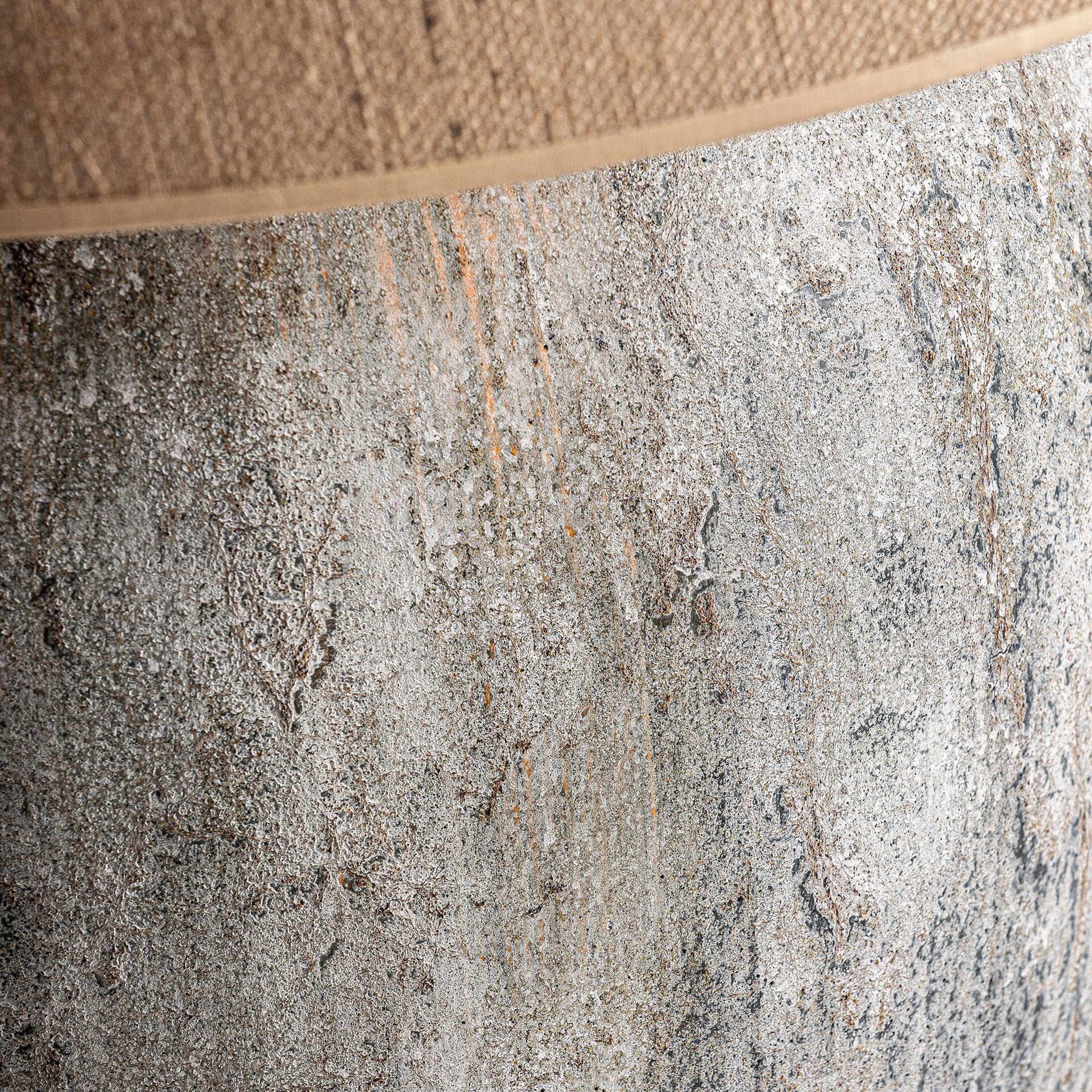 LJUSA Table Lamp